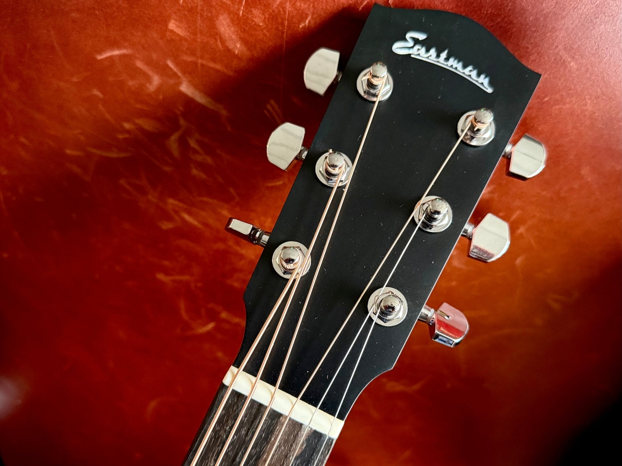 Eastman ACTG - 1 All Solid Acoustic Travel Guitar In Classic Finish - Richards Guitars Of Stratford Upon Avon