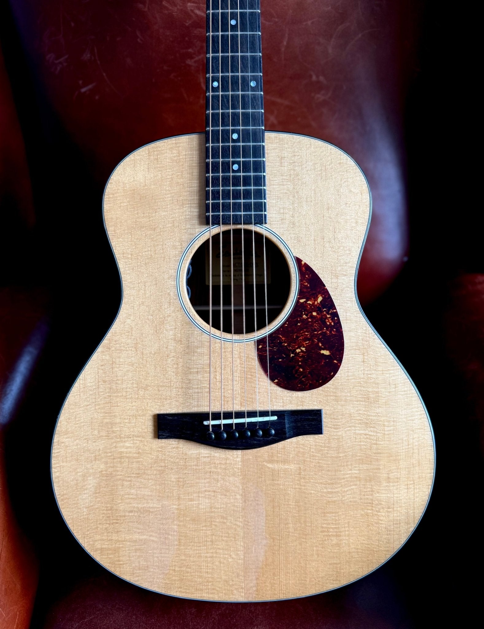 Eastman ACTG-2E DLX (Custom Pro) Travel Guitar - Richards Guitars Of Stratford Upon Avon