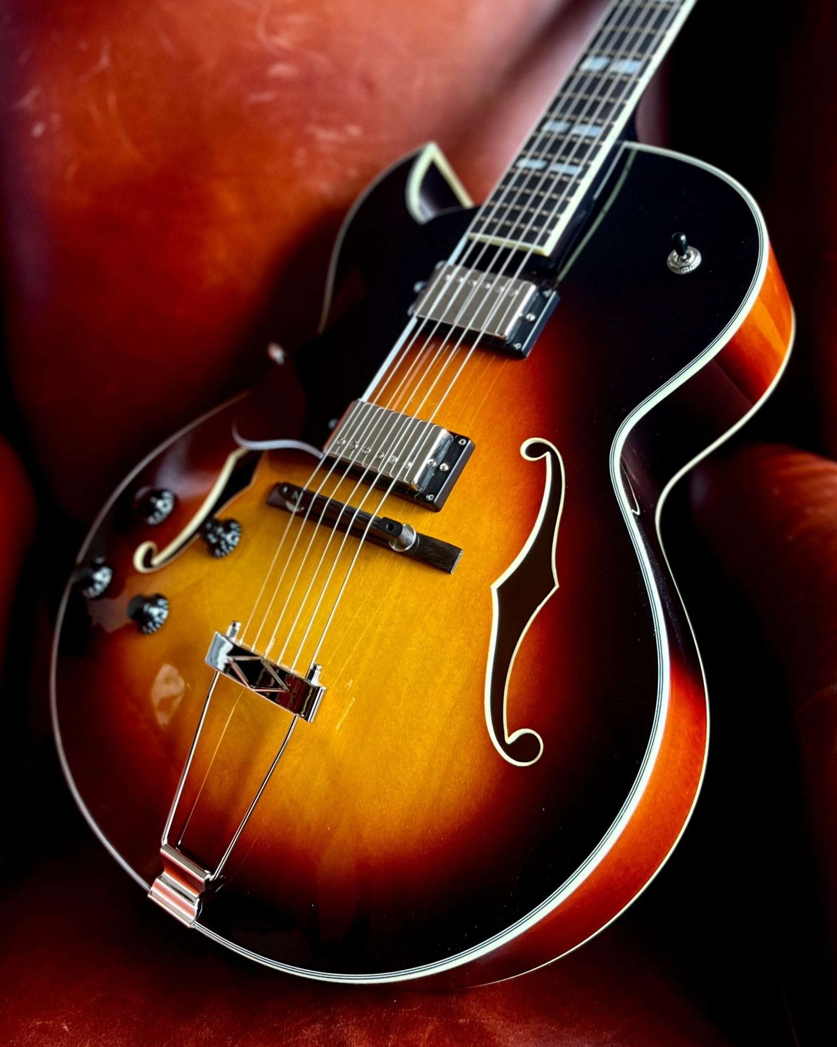 Eastman AR372LCE - SB Left Handed Archtop Guitar (Price inc. Custom Pro Setup Package) - Richards Guitars Of Stratford Upon Avon
