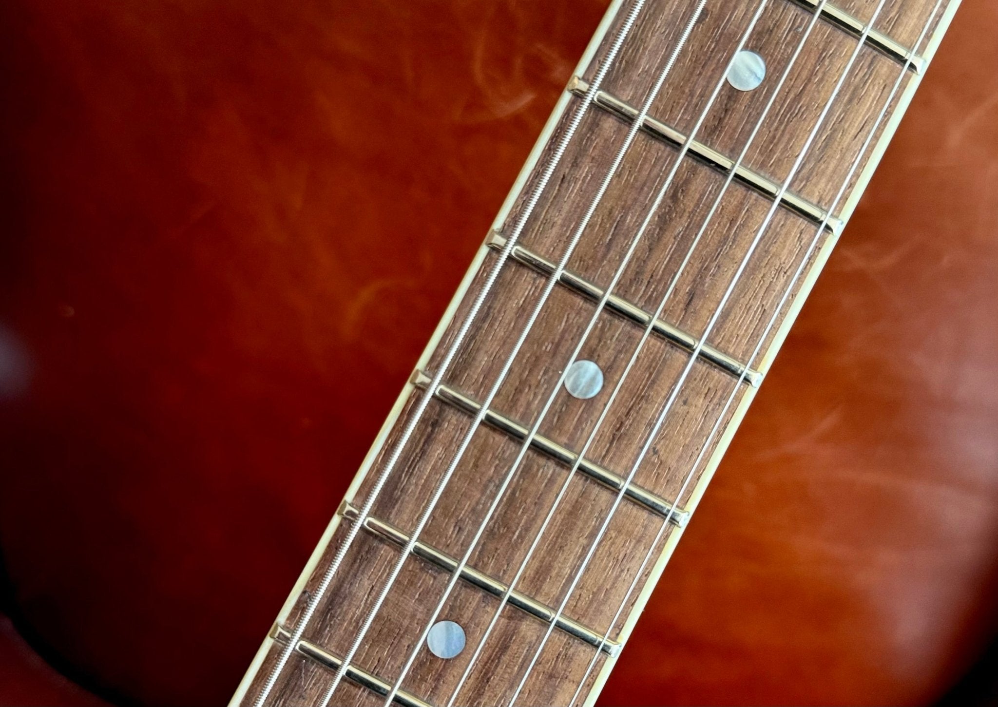 Eastman AR405 P90/TV Archtop Electric Guitar (Custom Pro Exclusive) - Richards Guitars Of Stratford Upon Avon