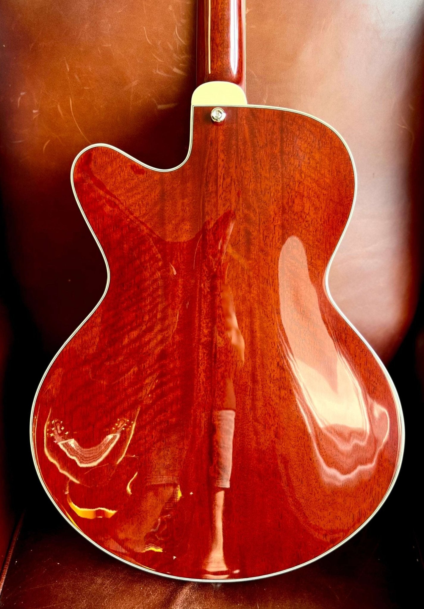 Eastman AR603CED - 15 Solid Carved Spruce Top w' Solid Carved Mahogany Back & Sides (Price inc. Custom Pro Setup Package) - Richards Guitars Of Stratford Upon Avon