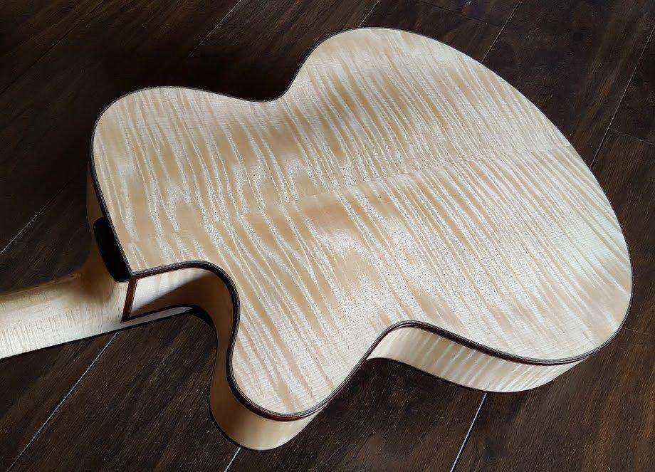 Eastman AR880CE - BD (Price inc. Custom Pro Setup Package) - Richards Guitars Of Stratford Upon Avon