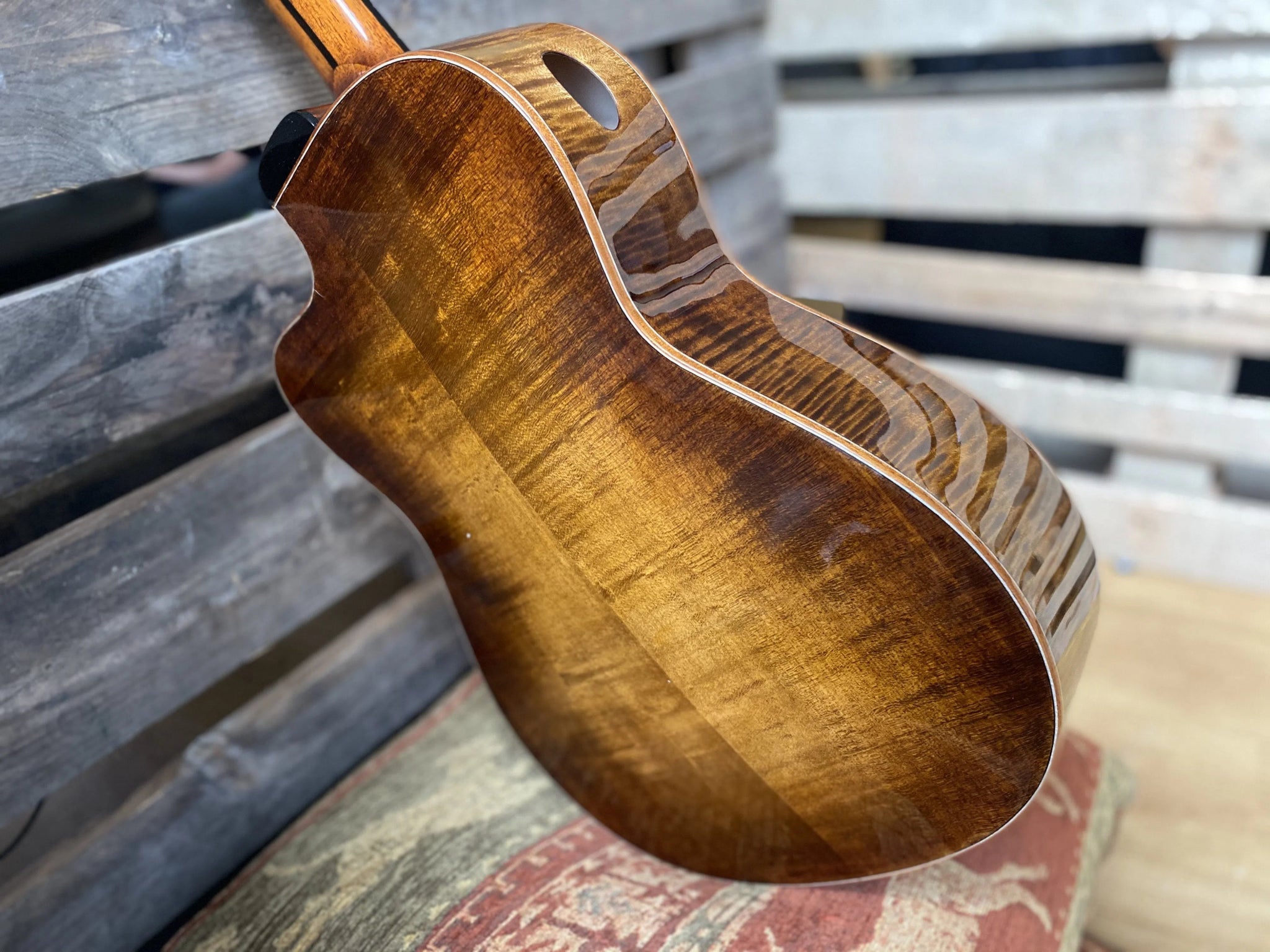 Eastman Cabaret 49mm Nut Nylon Electro Hybrid (Price inc. Custom Pro Setup Package) - Richards Guitars Of Stratford Upon Avon