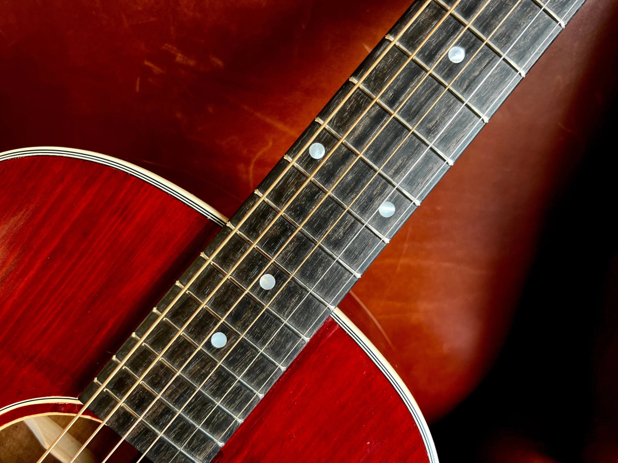 Eastman E10 OOSS/v ANTIQUE CLASSIC (Price inc. Custom Pro Setup Package) - Richards Guitars Of Stratford Upon Avon