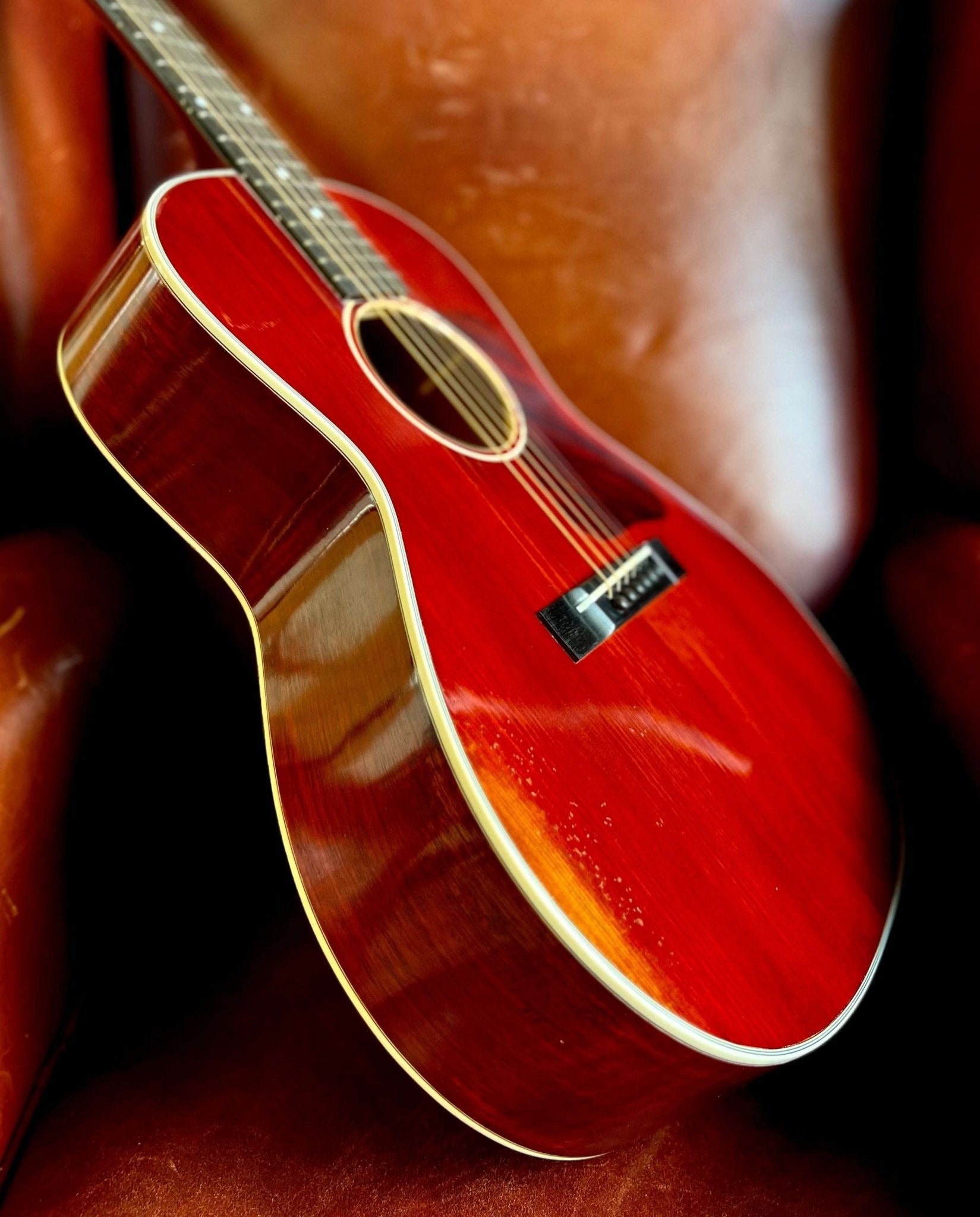 Eastman E10 OOSS/v ANTIQUE CLASSIC (Price inc. Custom Pro Setup Package) - Richards Guitars Of Stratford Upon Avon