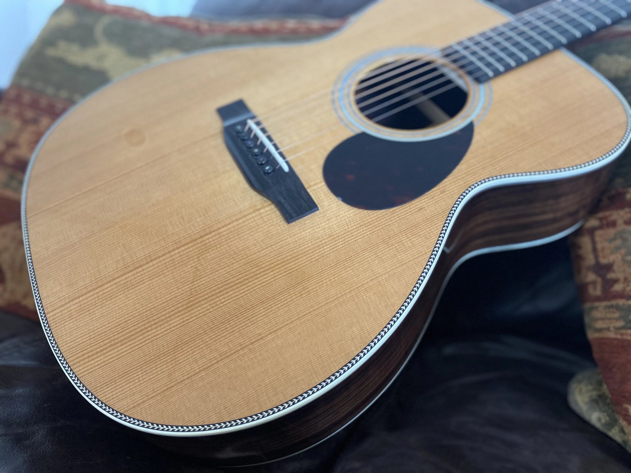 Eastman E20 OM TC Orchestra model (Price inc. Custom Pro Setup Package) - Richards Guitars Of Stratford Upon Avon