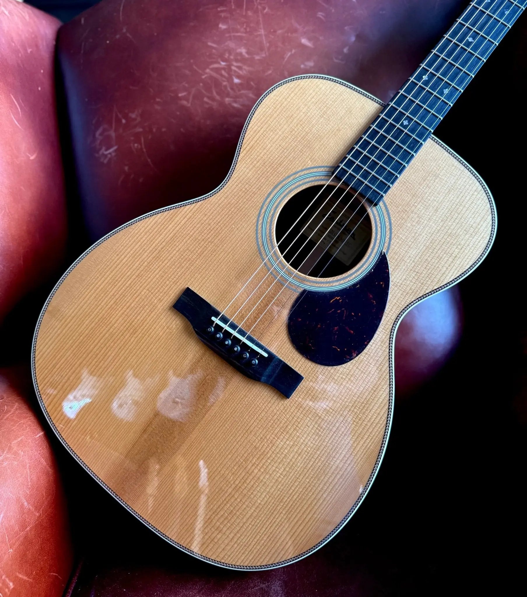 Buy Eastman E20OM-MR-TC Madagascar Rosewood  (Price inc. Custom Pro Setup Package) 