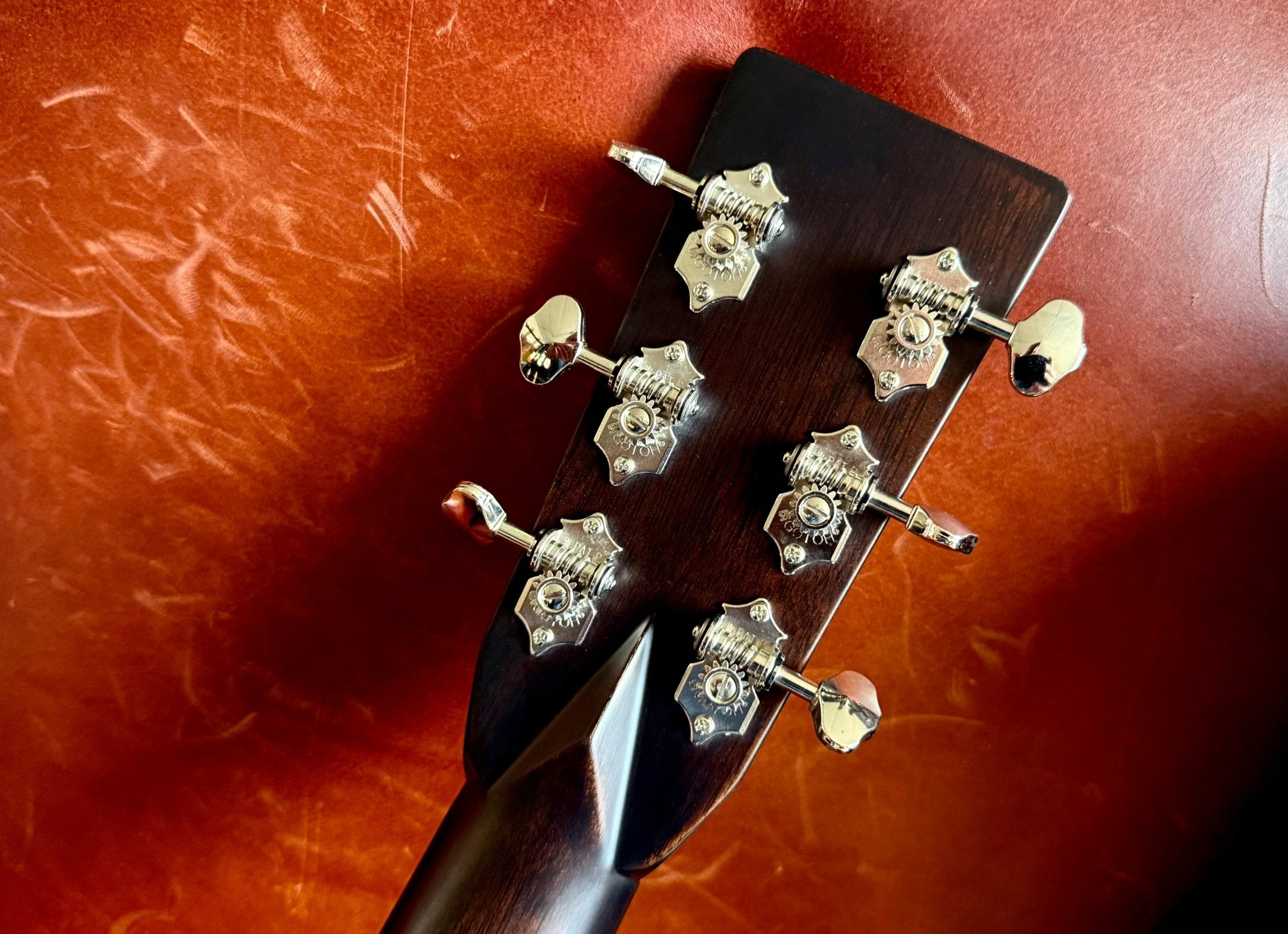 Eastman E20OM - TC - SB Orchestra model (Price inc. Custom Pro Setup Package) - Richards Guitars Of Stratford Upon Avon