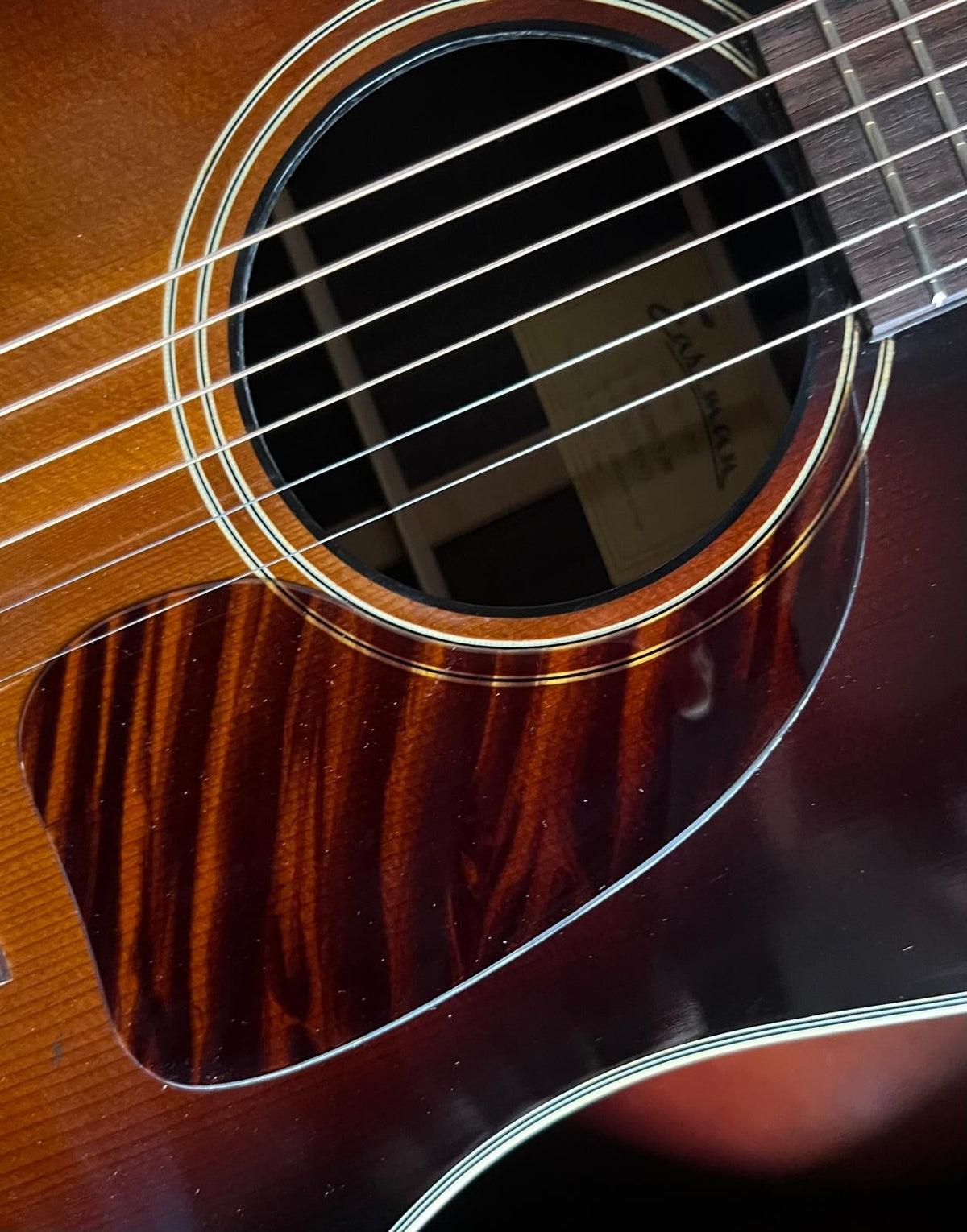 Eastman E25SS/v-SB Antique Sunburst Acoustic Guitar (Price inc. Custom Pro Setup Package) - Richards Guitars Of Stratford Upon Avon