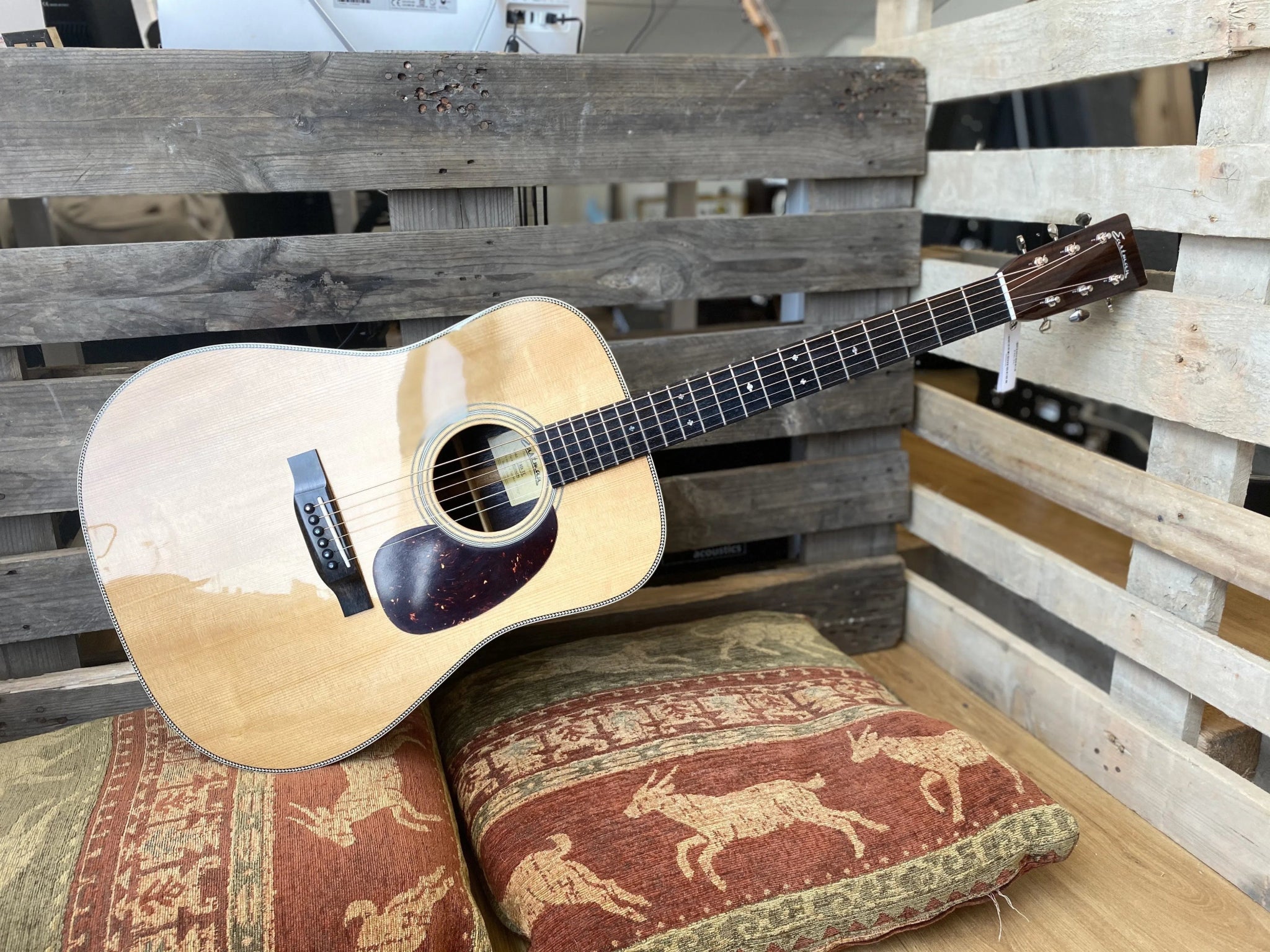 Eastman E8DL - TC Left Handed Acoustic Guitar (Price inc. Custom Pro Setup Package) - Richards Guitars Of Stratford Upon Avon