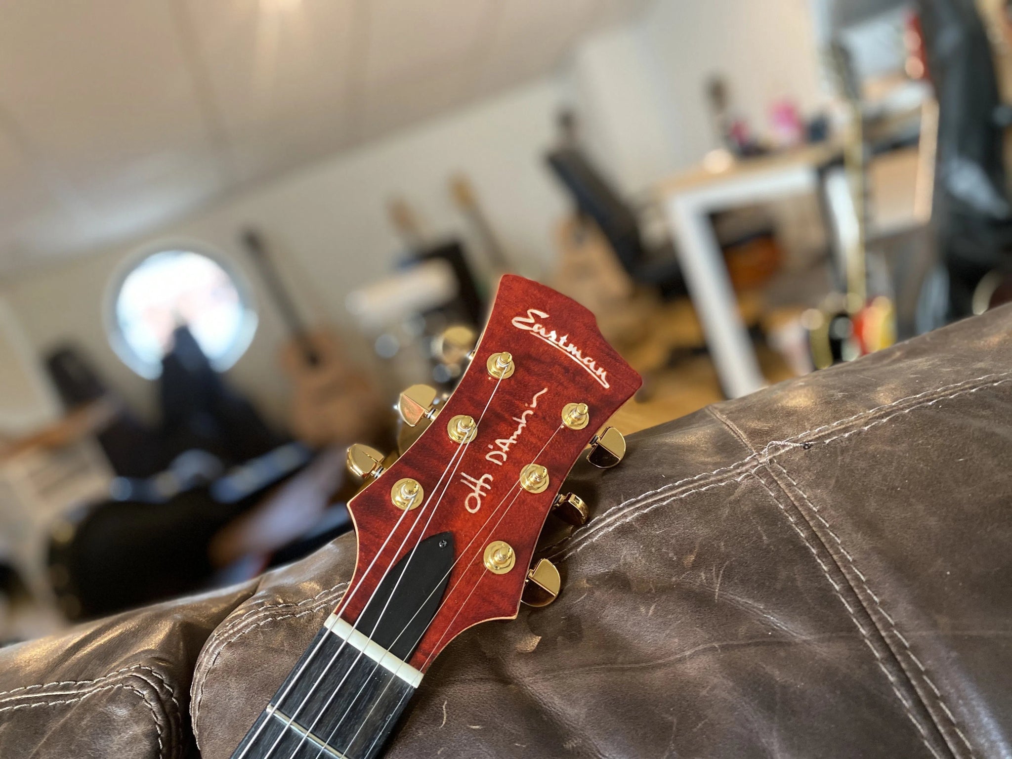 Eastman ER3 (Price inc. Custom Pro Setup Package) - Richards Guitars Of Stratford Upon Avon