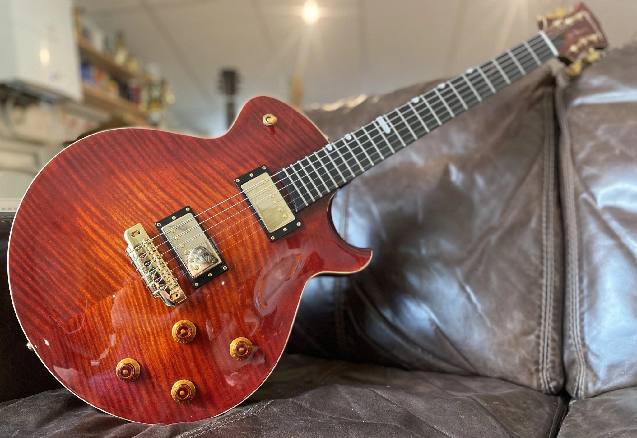 Eastman ER3 (Price inc. Custom Pro Setup Package) - Richards Guitars Of Stratford Upon Avon
