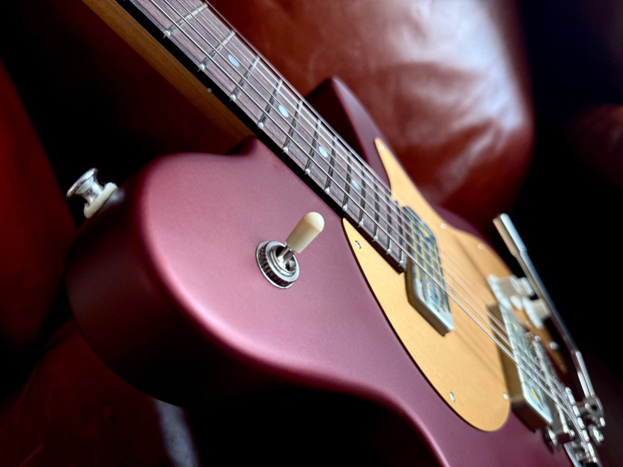 Eastman Fullertone Offset '62 Dakota Red (Price inc. Custom Pro Setup Package) - Richards Guitars Of Stratford Upon Avon