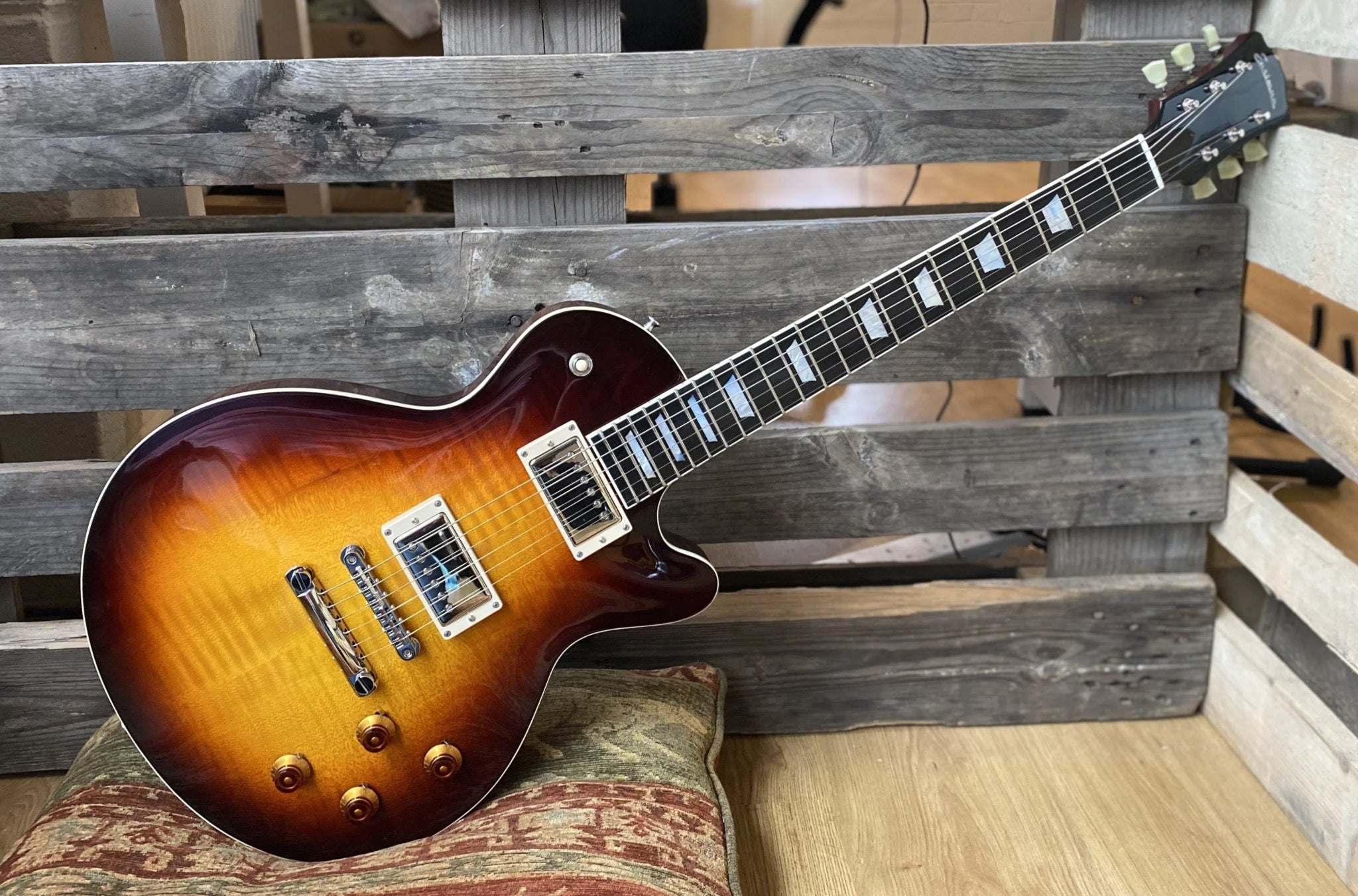 Eastman SB59 SB (Sunburst) (Price inc. Custom Pro Setup Package) - Richards Guitars Of Stratford Upon Avon