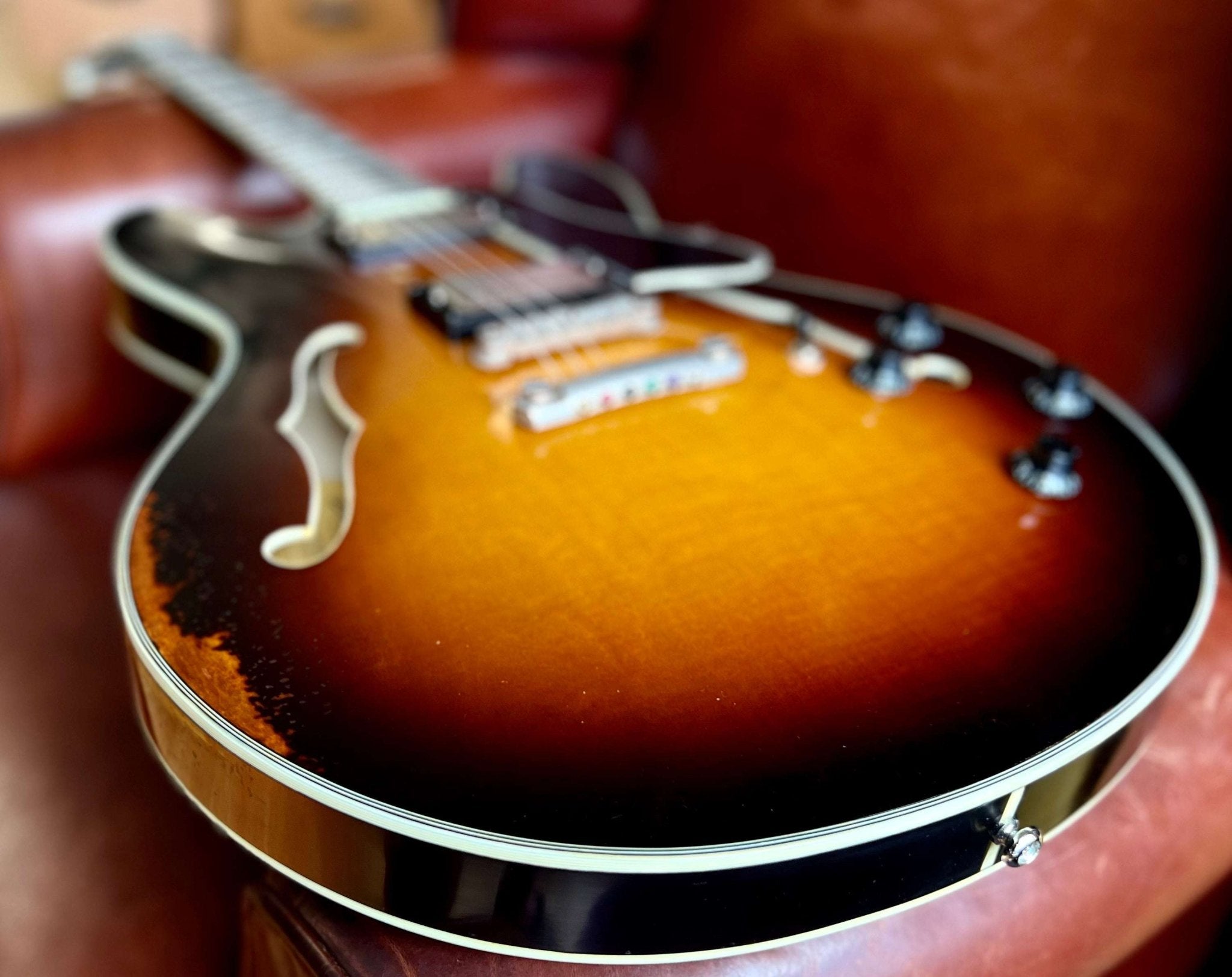 Eastman T59/v Sunburst (Price inc. Custom Pro Setup Package) - Richards Guitars Of Stratford Upon Avon