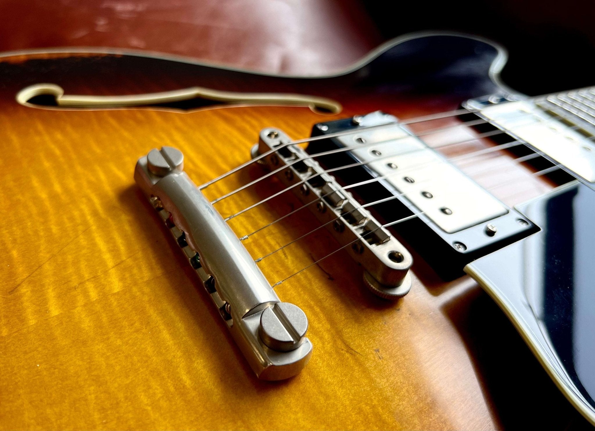 Eastman T59/v Sunburst (Price inc. Custom Pro Setup Package) - Richards Guitars Of Stratford Upon Avon
