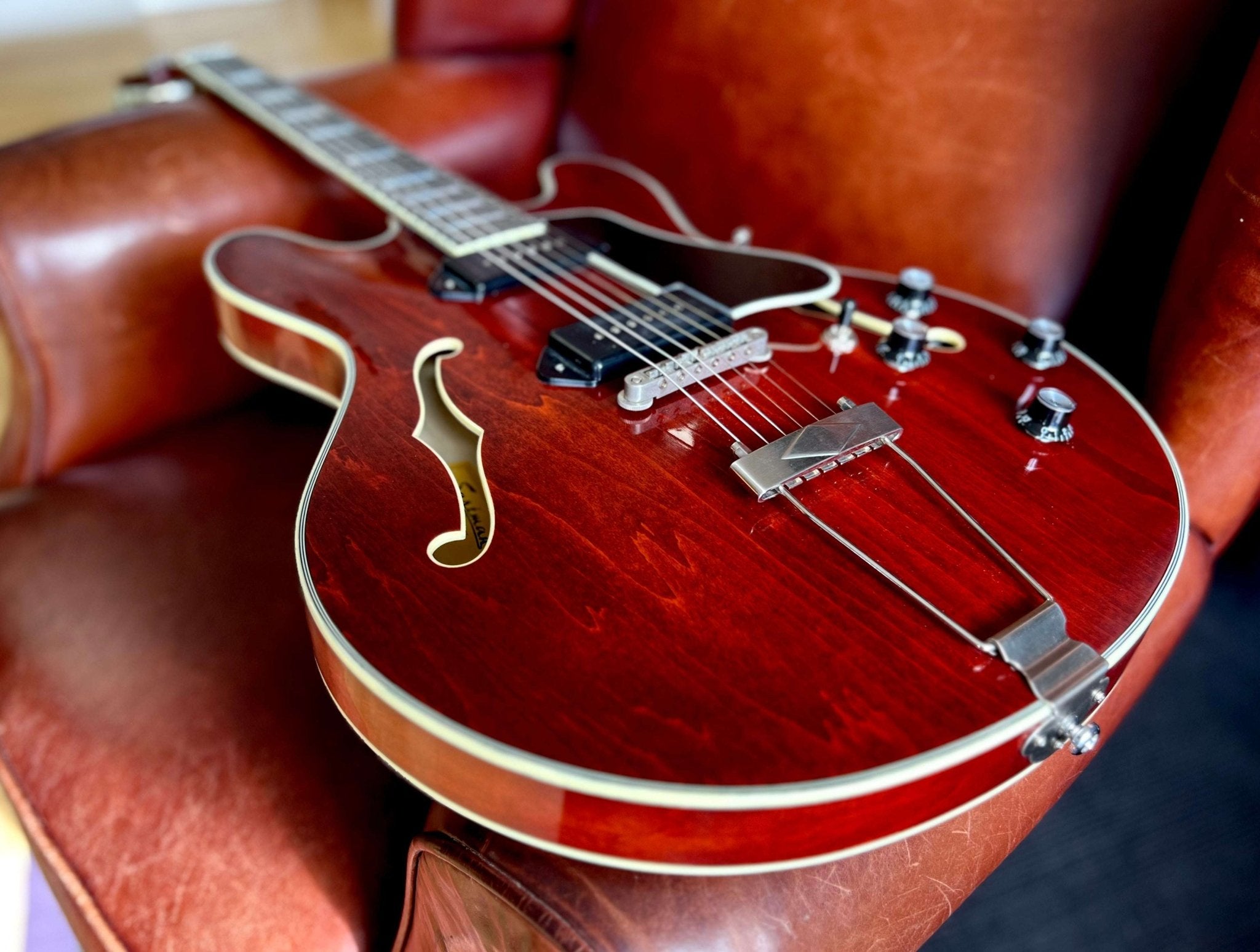 Eastman T64/v - T - RD (Red) (Price inc. Custom Pro Setup Package) - Richards Guitars Of Stratford Upon Avon