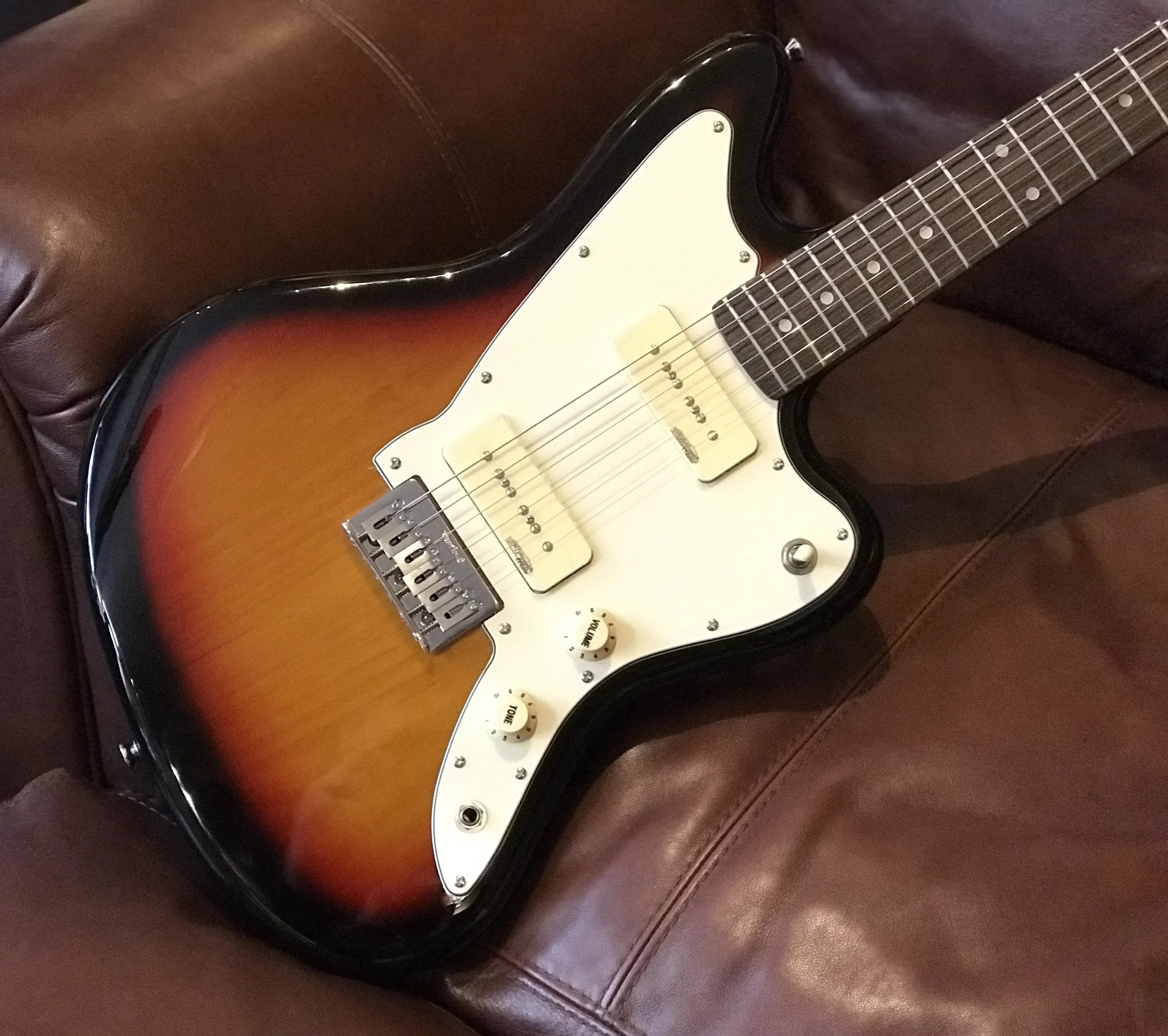 VINTAGE V65 REISSUED HARD TAIL ELECTRIC GUITAR ~ TOBACCO SUNBURST, Electric Guitar for sale at Richards Guitars.