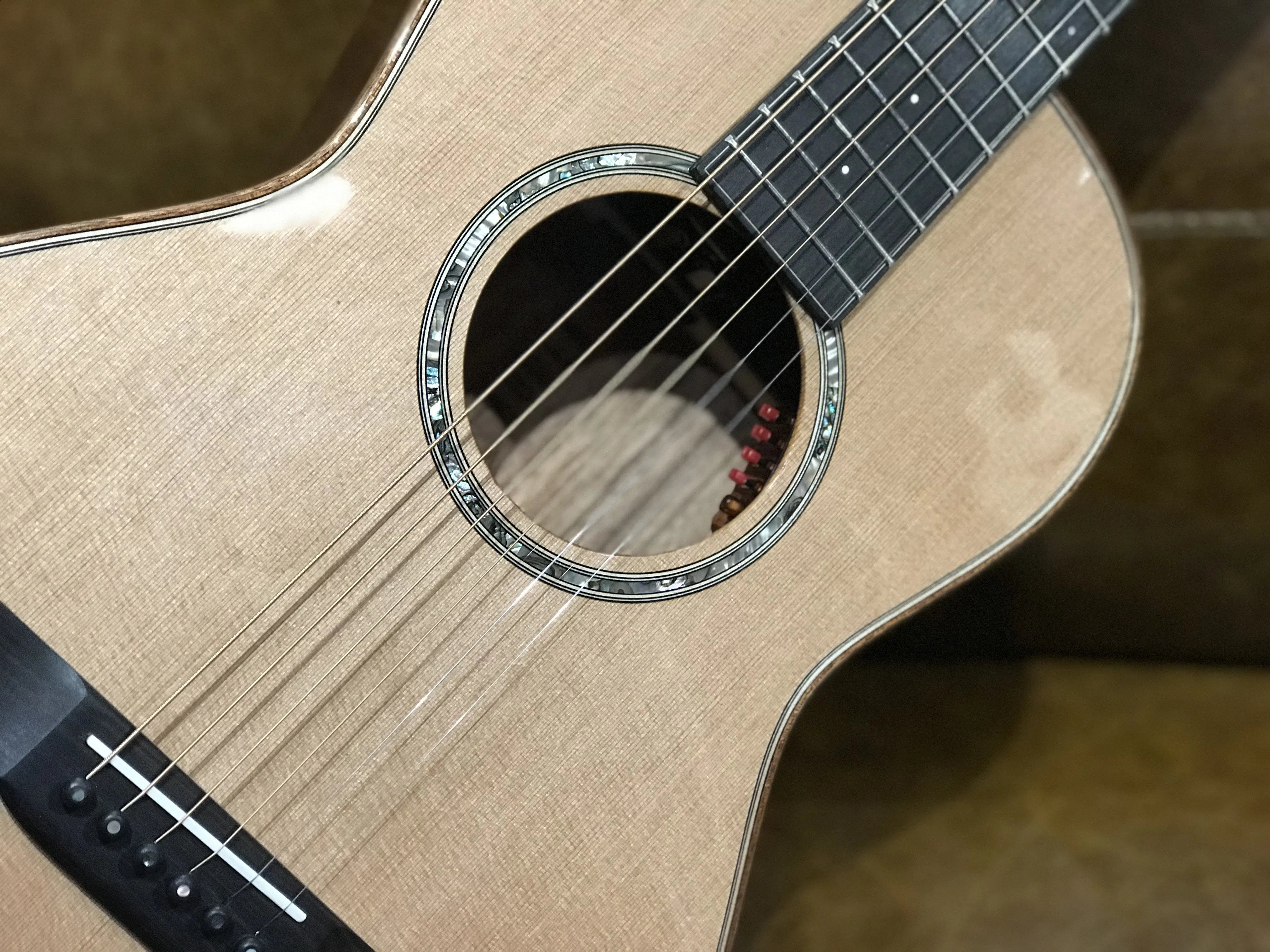 AUDEN MAHOGANY SERIES – EMILY ROSE CEDAR FULL BODY, Electro Acoustic Guitar for sale at Richards Guitars.