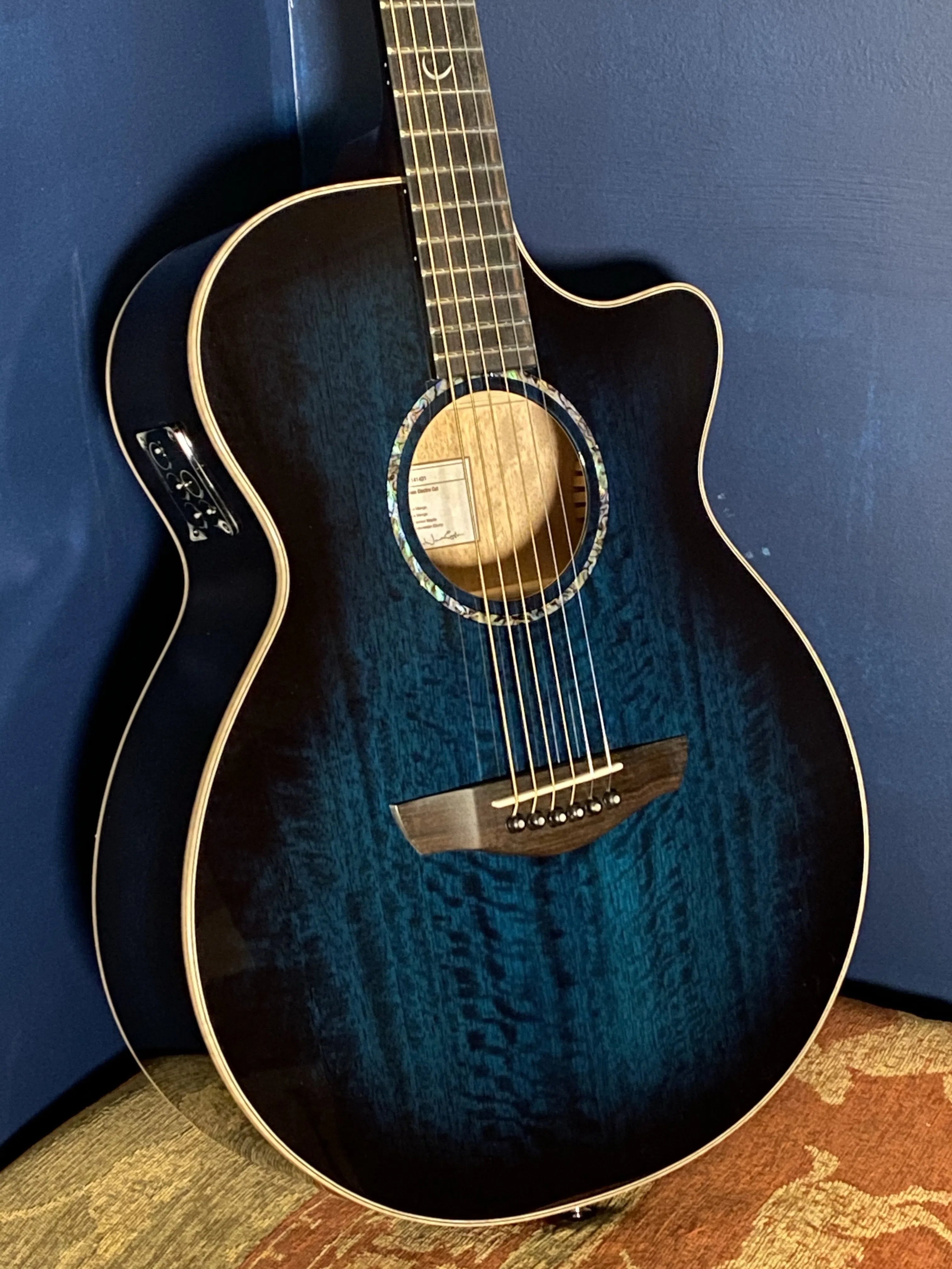 Faith FVBLM Blue Moon Venus Electro Acoustic Guitar [Reduced to clear!], Electro Acoustic Guitar for sale at Richards Guitars.