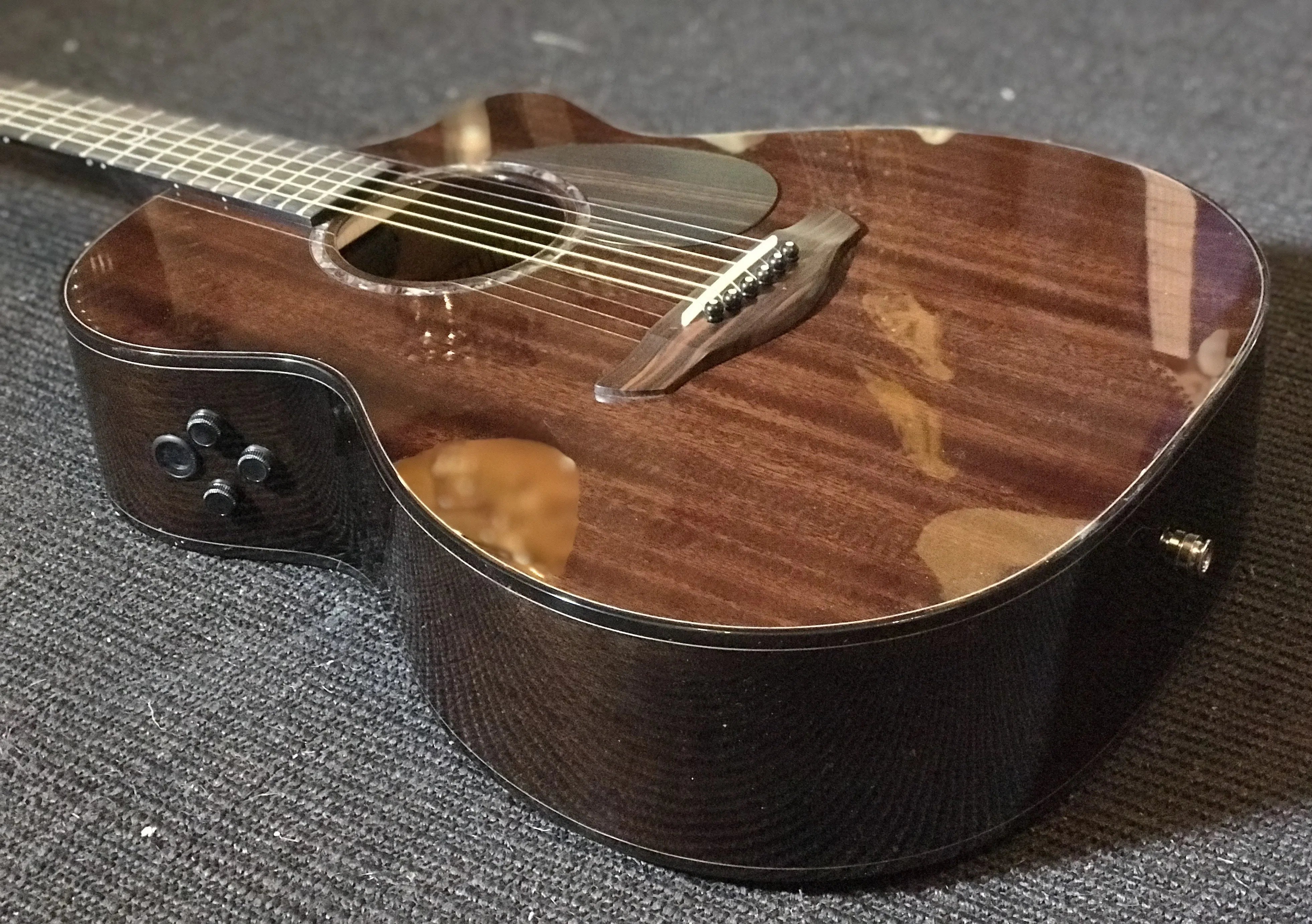 Faith PJE FG5HCE Earth Dark Roast Legacy, Electro Acoustic Guitar for sale at Richards Guitars.