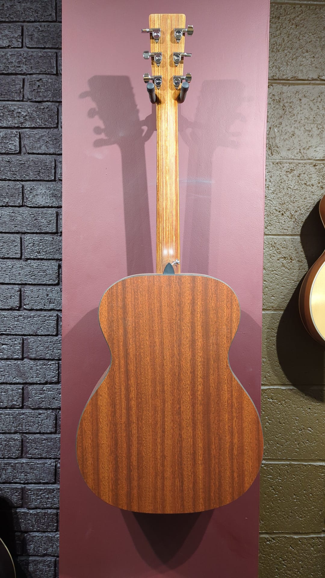 Martin 000 X1AE Left handed (used), Electro Acoustic Guitar for sale at Richards Guitars.