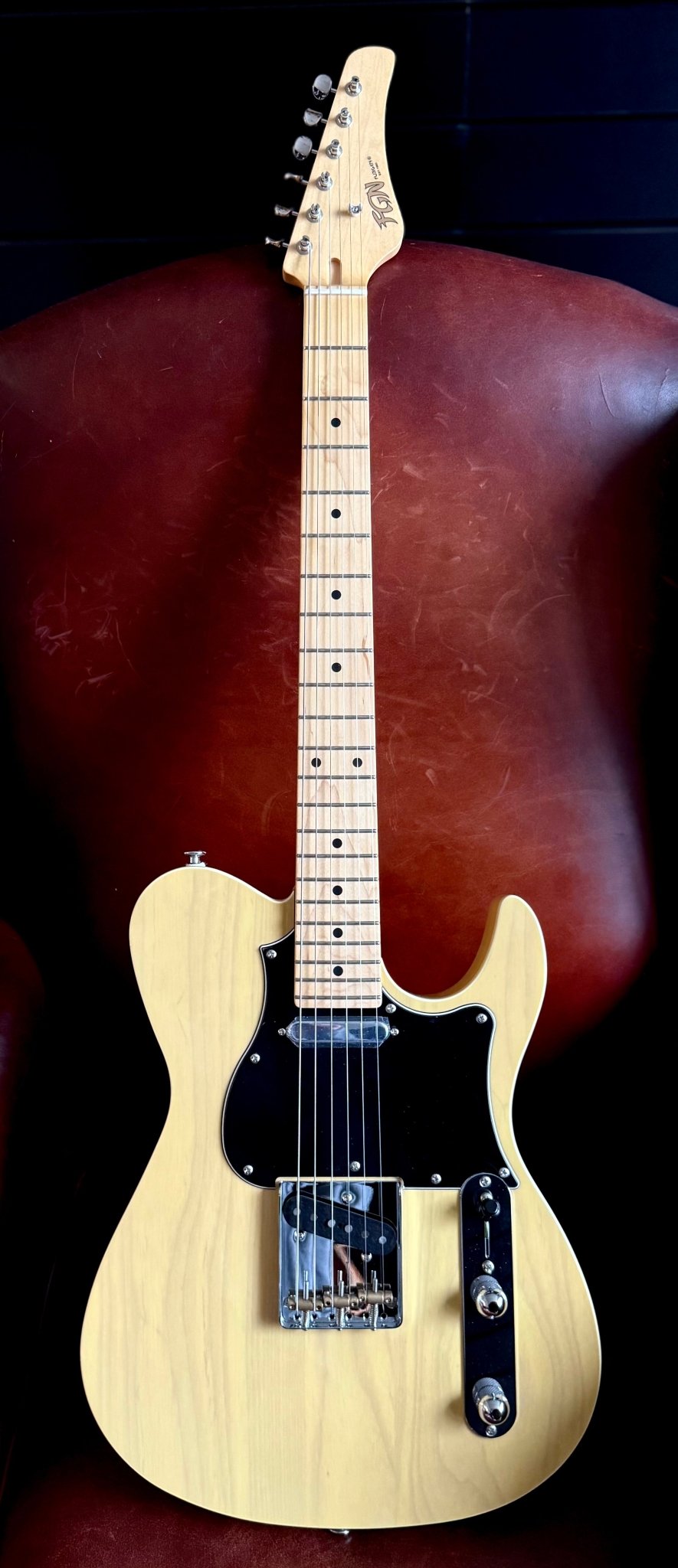 FGN J Standard Iliad JIL2ASHM, Off - White Blonde With Gig Bag - Richards Guitars Of Stratford Upon Avon
