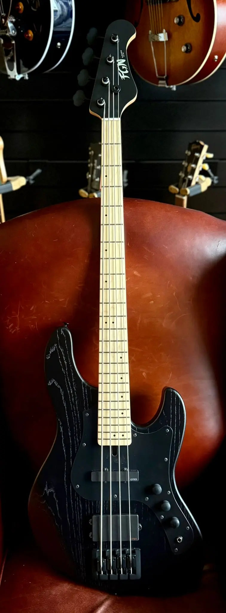 FGN J Standard Mighty Jazz JMJ2ASHDEM Open Pore Black with Gig Bag