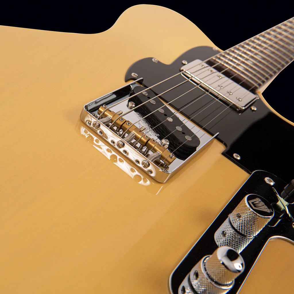 FRET KING COUNTRY SQUIRE CLASSIC BUTTERSCOTCH (Includes Our £85 Pro Setup Free) - Richards Guitars Of Stratford Upon Avon