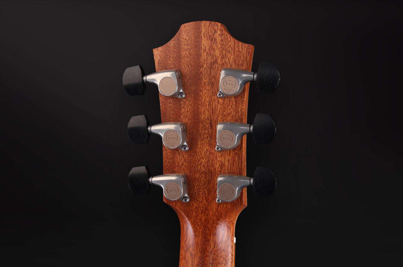 Furch Red Pure OM - LR, Acoustic Guitar (2025 CNR Active Upgrade Model) - Richards Guitars Of Stratford Upon Avon