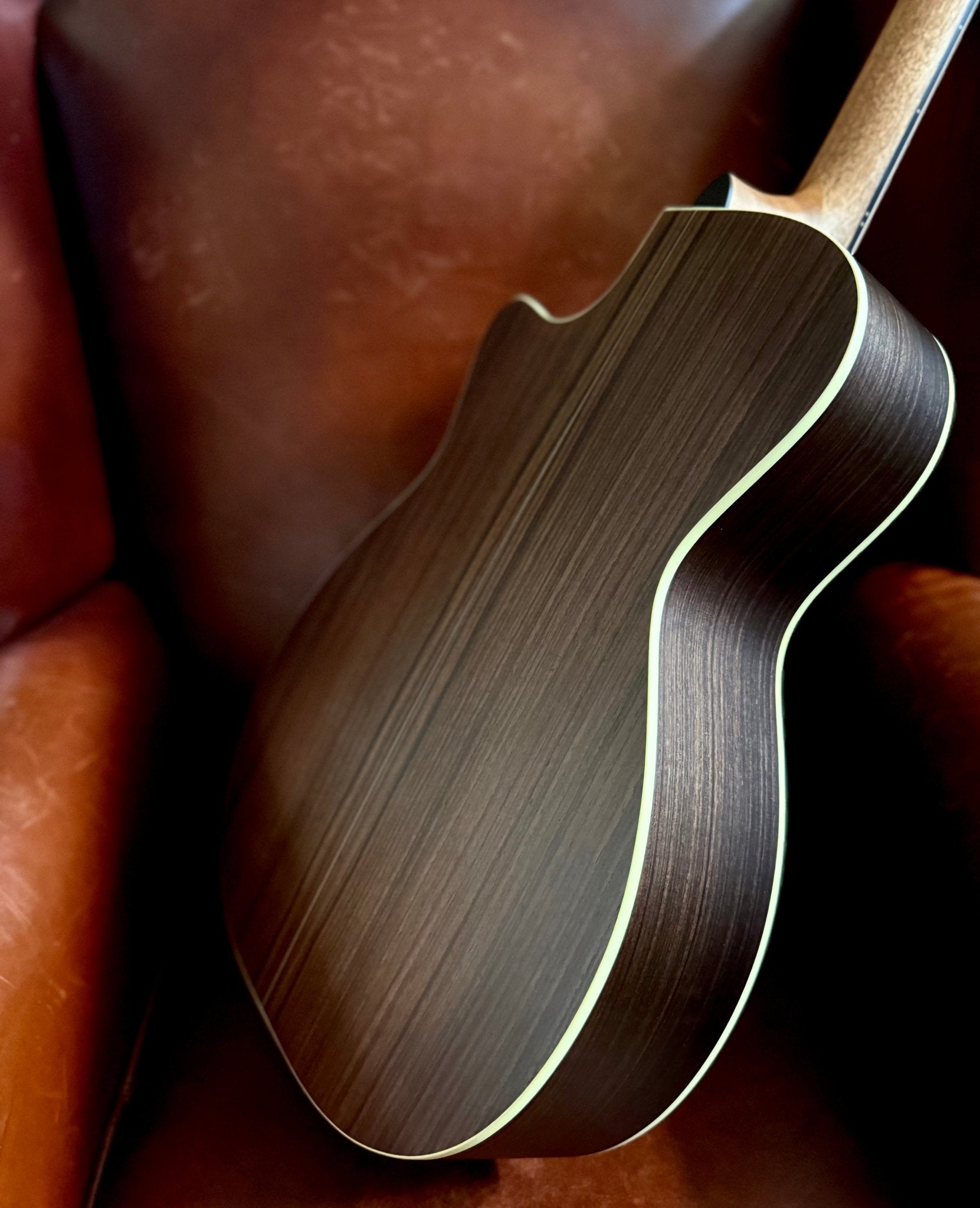 Furch Spectra Plus OMC ER connemara Green - Richards Guitars Of Stratford Upon Avon