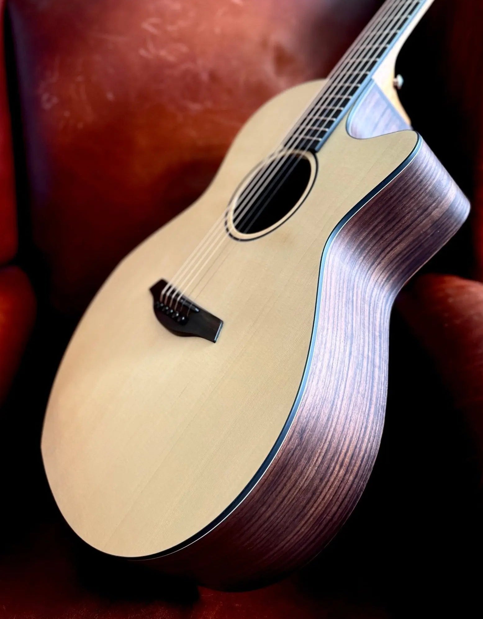 Furch Violet Deluxe Gc ER Deluxe Engelmann Spruce With Rosewood Back & Sides Acoustic Guitar (2025 CNR Active Upgrade Model) - Richards Guitars Of Stratford Upon Avon