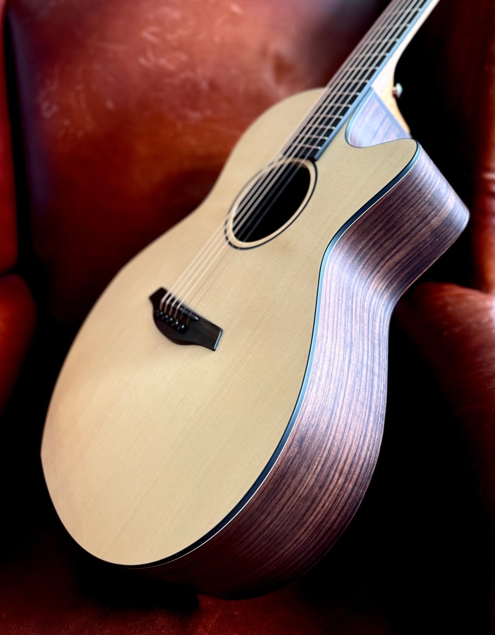 Furch Violet Deluxe Gc ER Deluxe Engelmann Spruce With Rosewood Back & Sides Acoustic Guitar (2025 CNR Active Upgrade Model) - Richards Guitars Of Stratford Upon Avon