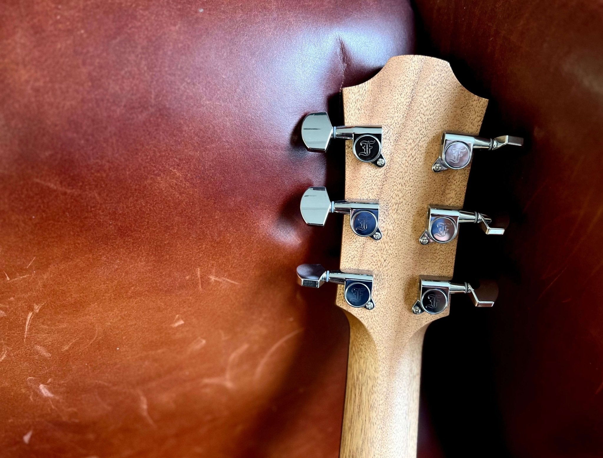 Furch Violet Deluxe Gc ER Deluxe Engelmann Spruce With Rosewood Back & Sides Acoustic Guitar (2025 CNR Active Upgrade Model) - Richards Guitars Of Stratford Upon Avon