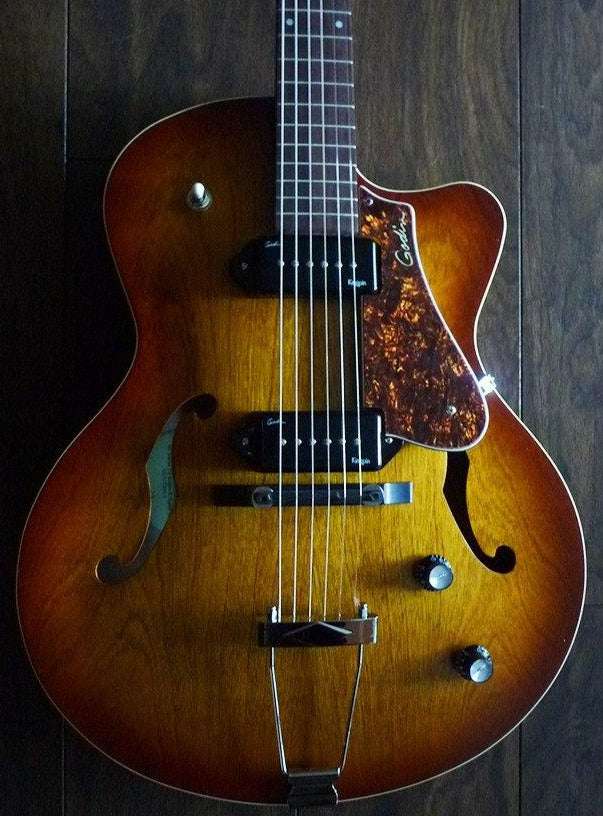 GODIN 5th Avenue CW Kingpin II Cognac Burst - Richards Guitars Of Stratford Upon Avon