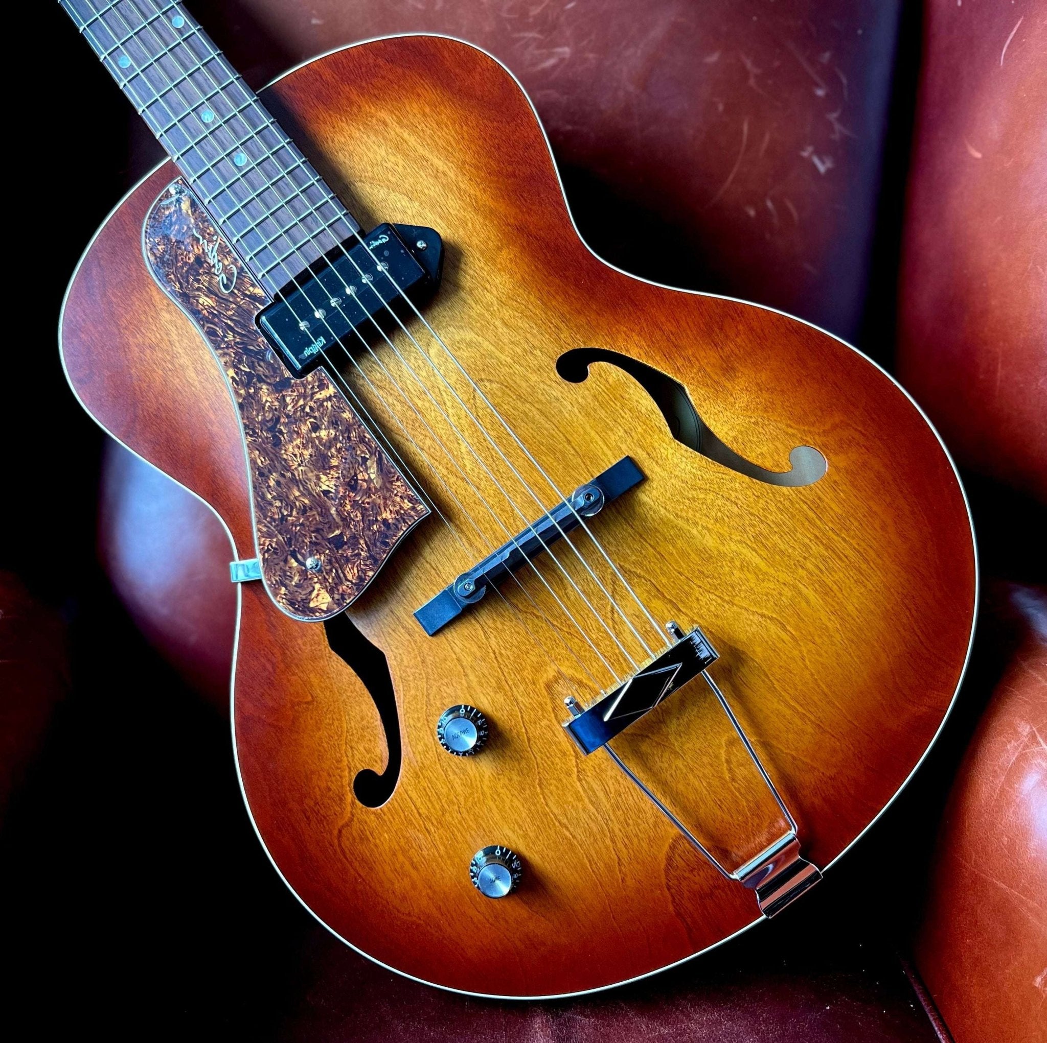 Godin 5th Avenue P90 Semi - Acoustic Guitar ~ Left Hand ~ Cognac Burst Kingpin - Richards Guitars Of Stratford Upon Avon