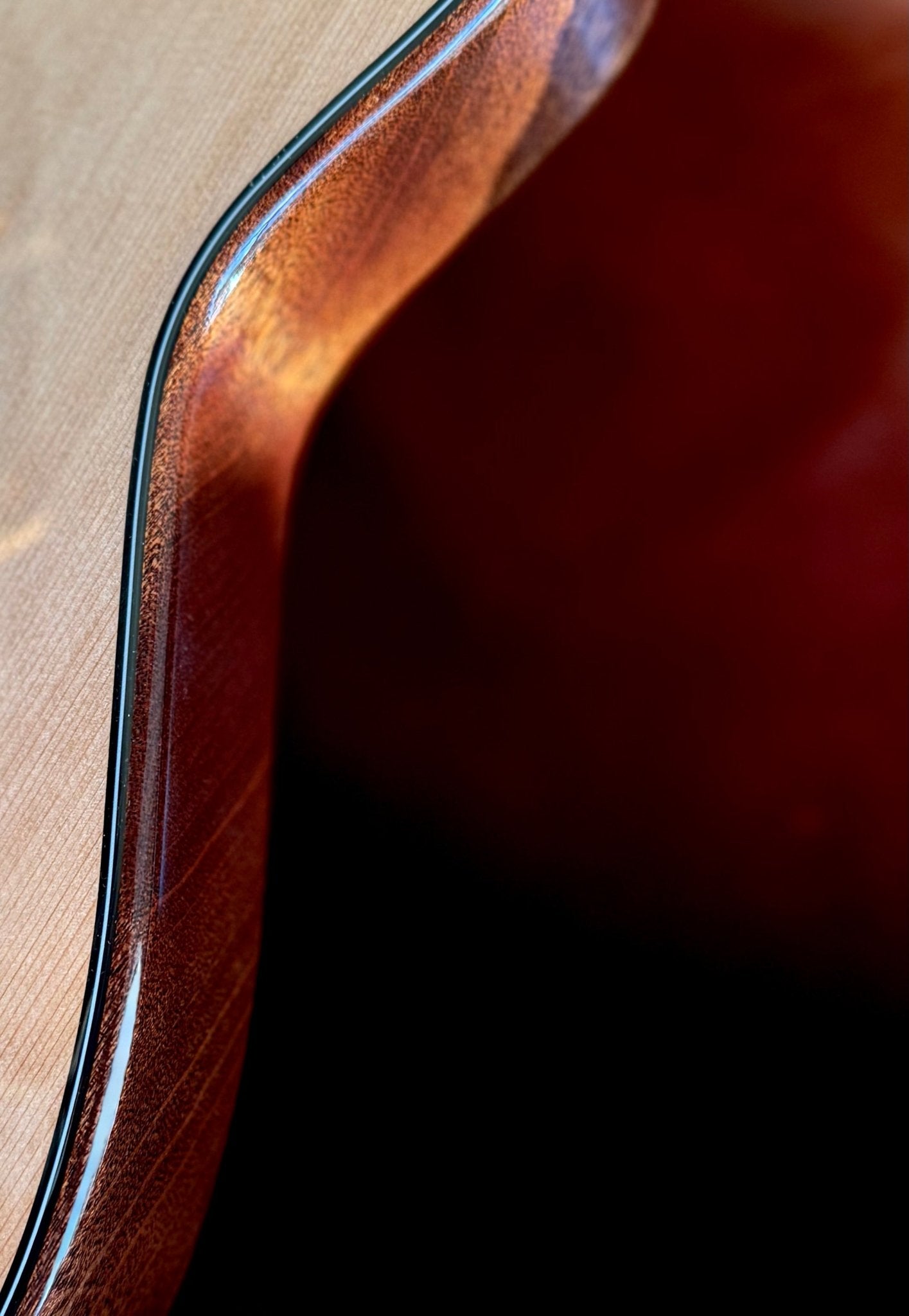 Godin A6 Ultra Deluxe Electic / Electro Acoustic Hybrid Guitar - Richards Guitars Of Stratford Upon Avon