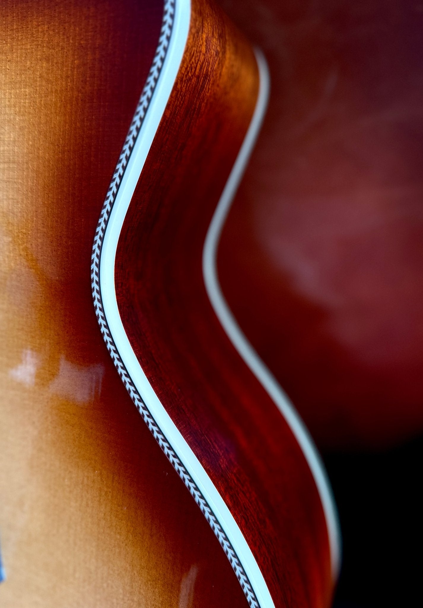 Godin Connaisseur MJ Sunsetburst Maho Electro Acoustic Guitar - Richards Guitars Of Stratford Upon Avon