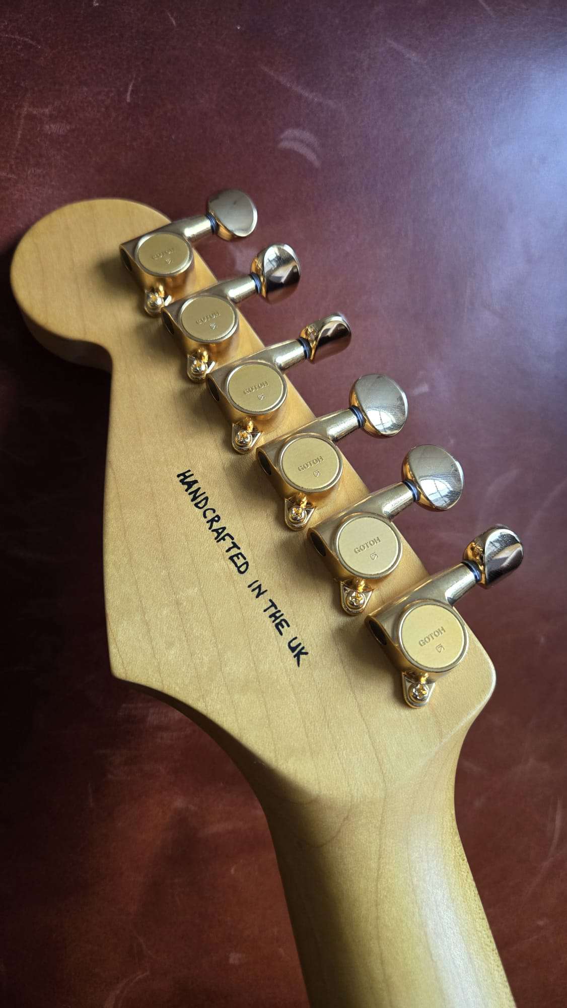 Gordon Smith Classic S "Hank Marvin Tribute" - B - stock - Richards Guitars Of Stratford Upon Avon