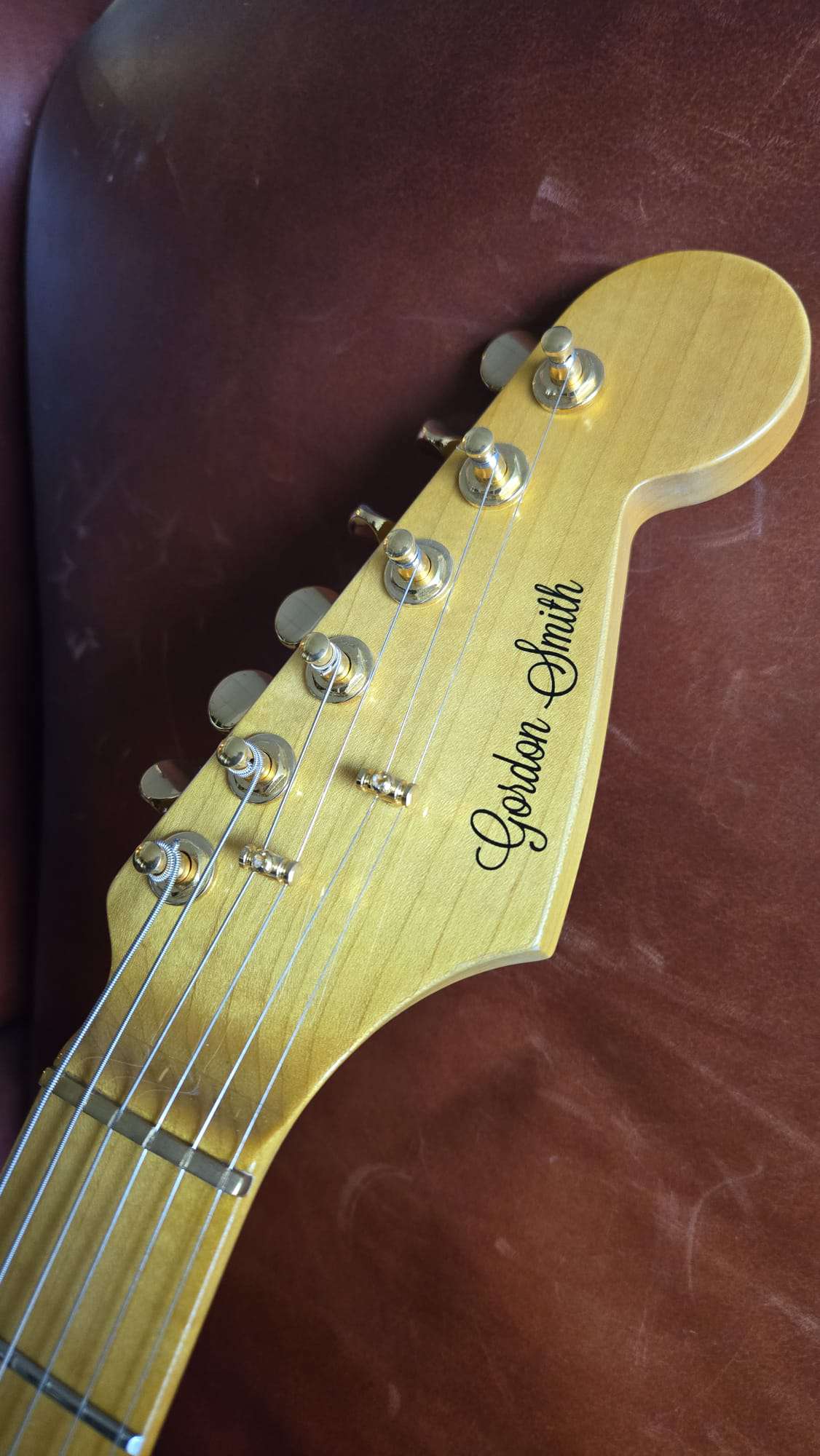 Gordon Smith Classic S "Hank Marvin Tribute" - B - stock - Richards Guitars Of Stratford Upon Avon