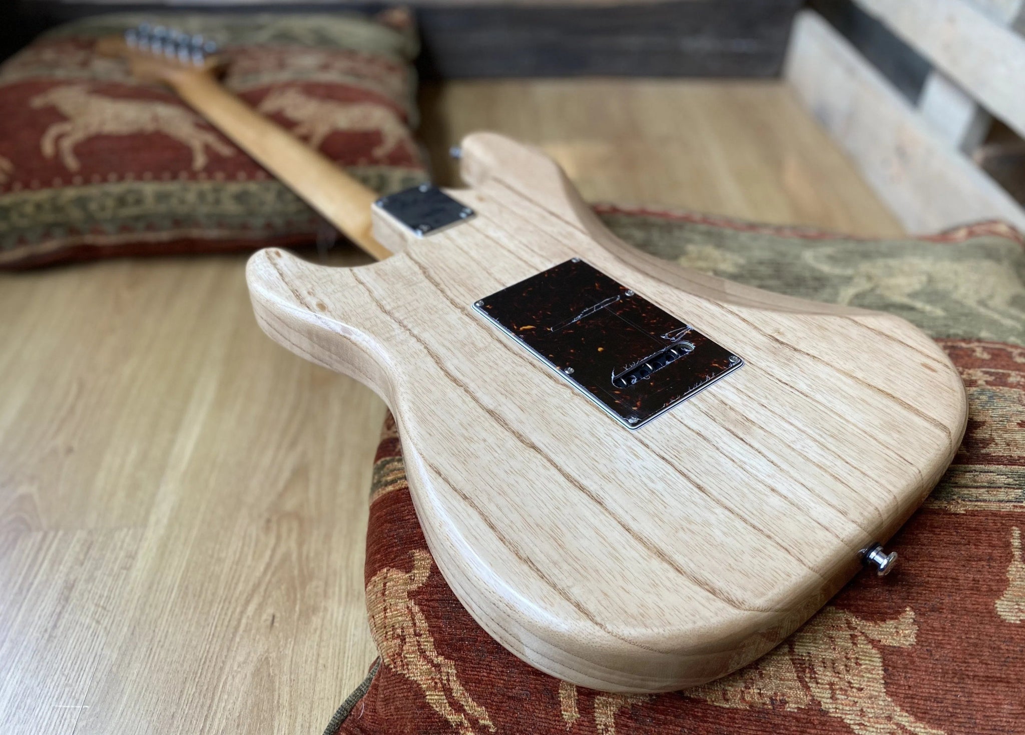 Gordon Smith Classic S Natural Swamp Ash Custom SN: 20149 - Richards Guitars Of Stratford Upon Avon
