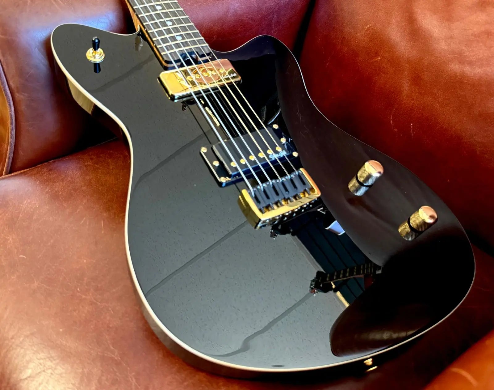 ギター Gordon Smith Guitars Gordon Smith Gatsby Deluxe - Jet Black - Richards Guitars Of Stratford