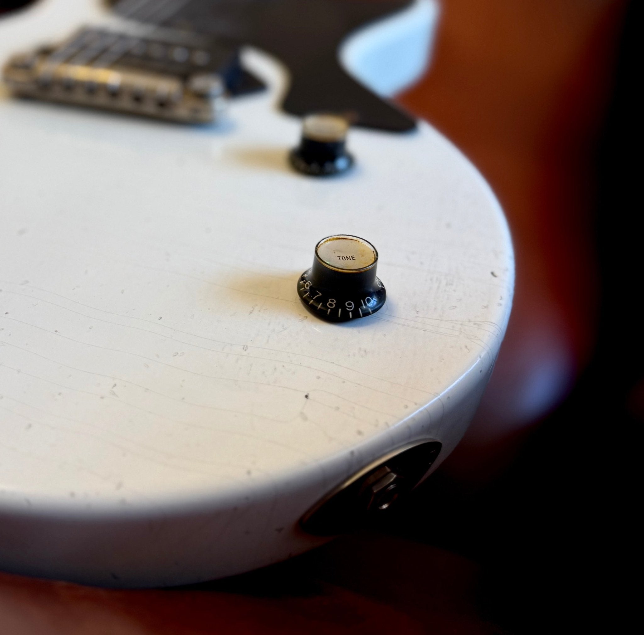Gordon Smith - GS1 Legacy Vintage White - Richards Guitars Of Stratford Upon Avon