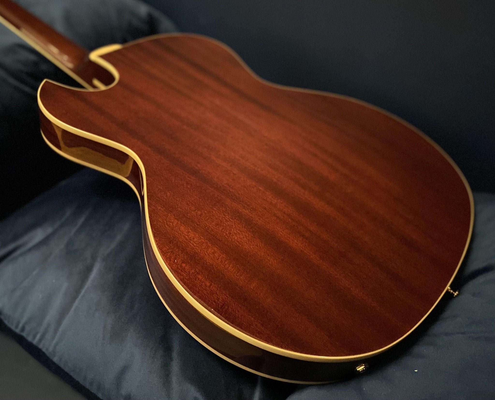 Guild STARFIRE - II DYNASONIC RB - NEW ROYAL BROWN (ONE ONLY AT THIS PRICE) - Richards Guitars Of Stratford Upon Avon
