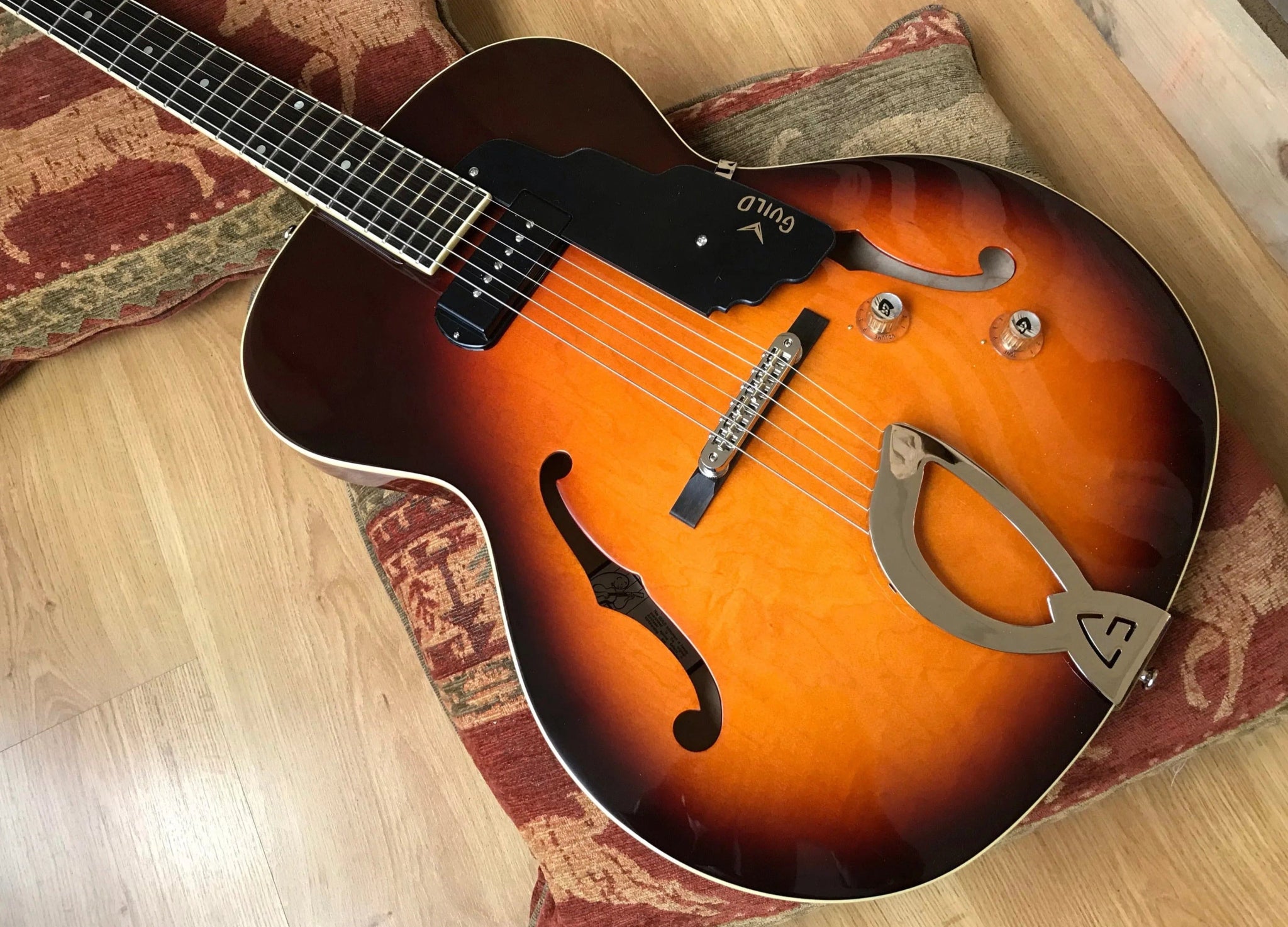Guild T - 50 SLIM AB - Richards Guitars Of Stratford Upon Avon