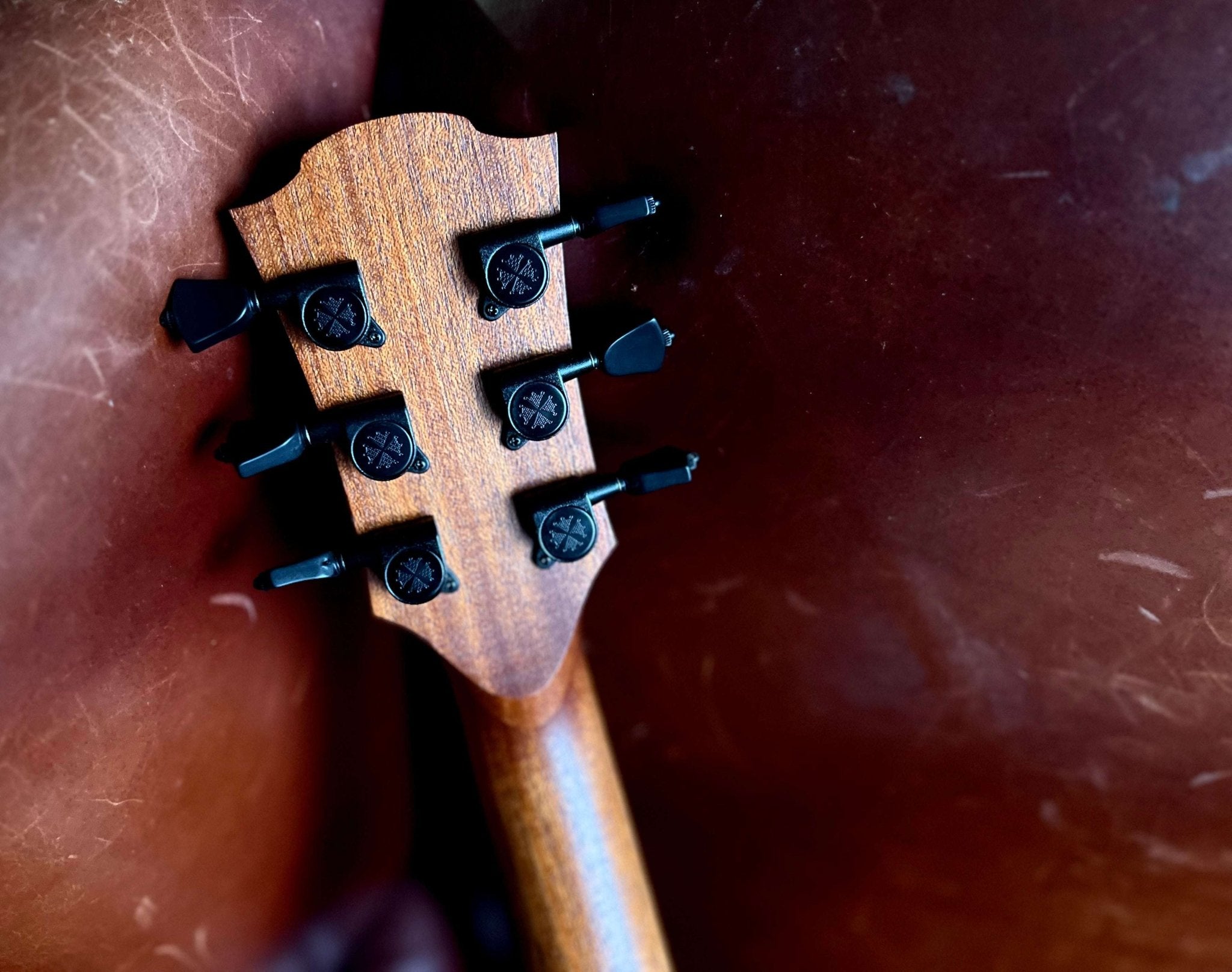 LAG Sauvage Travel Acoustic Guitar - Richards Guitars Of Stratford Upon Avon