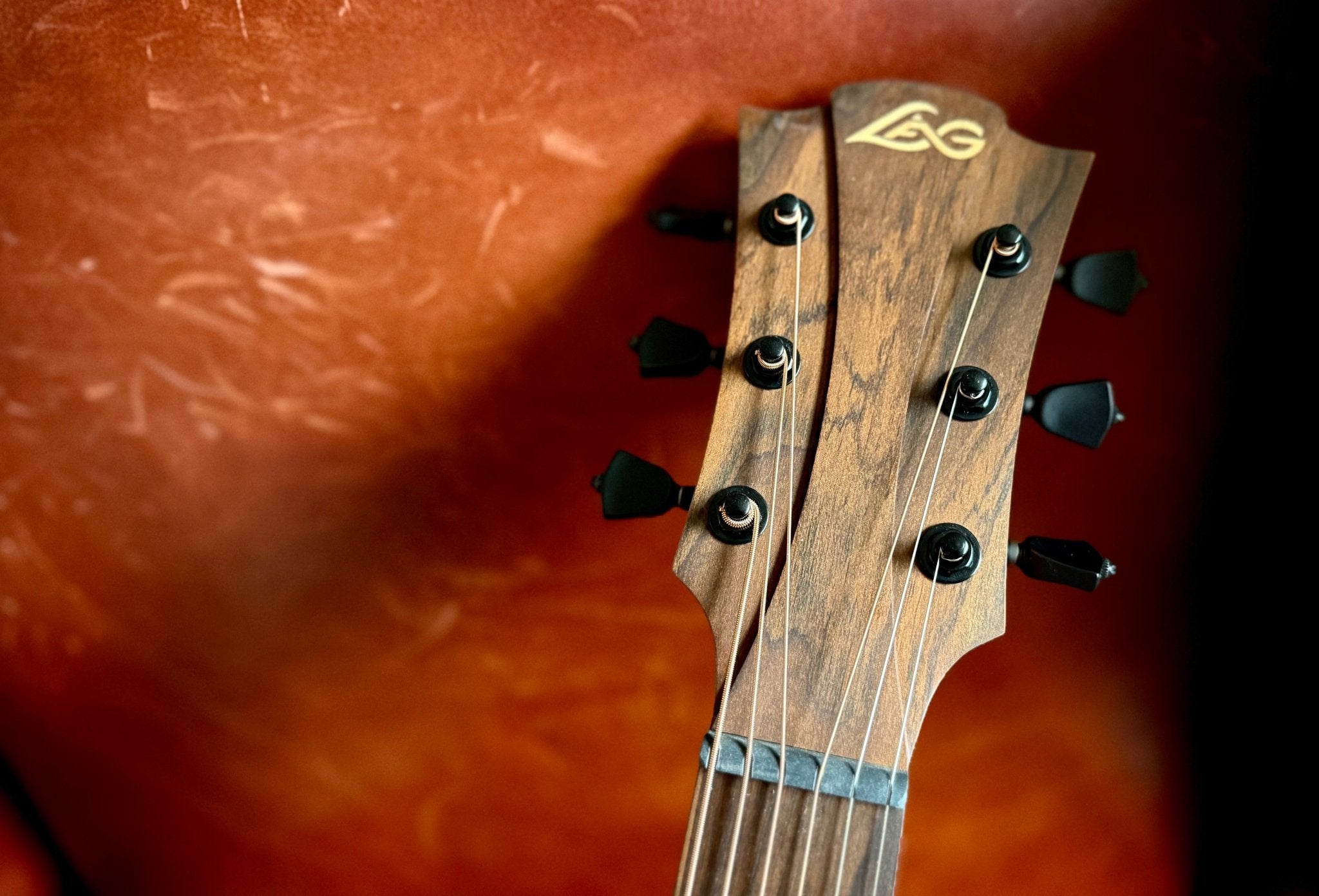 LAG TRAMONTANE 118 T118ASCE - BRS AUDITORIUM SLIM CUT ELECTRO BROWN SHADOWw' £225 Custom Pro Setup Package Included - Richards Guitars Of Stratford Upon Avon