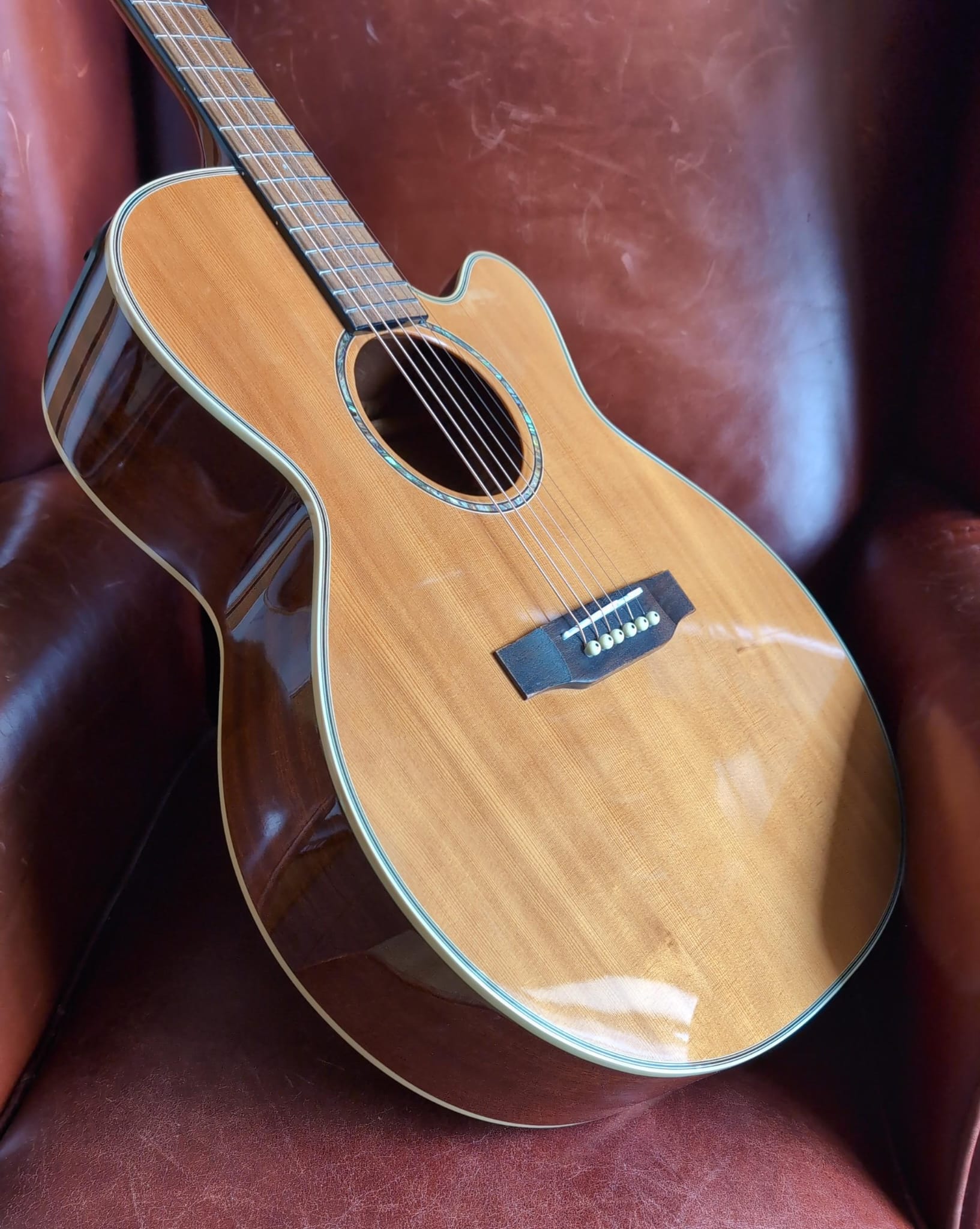 Takamine EG540SSC (Used) - Richards Guitars Of Stratford Upon Avon