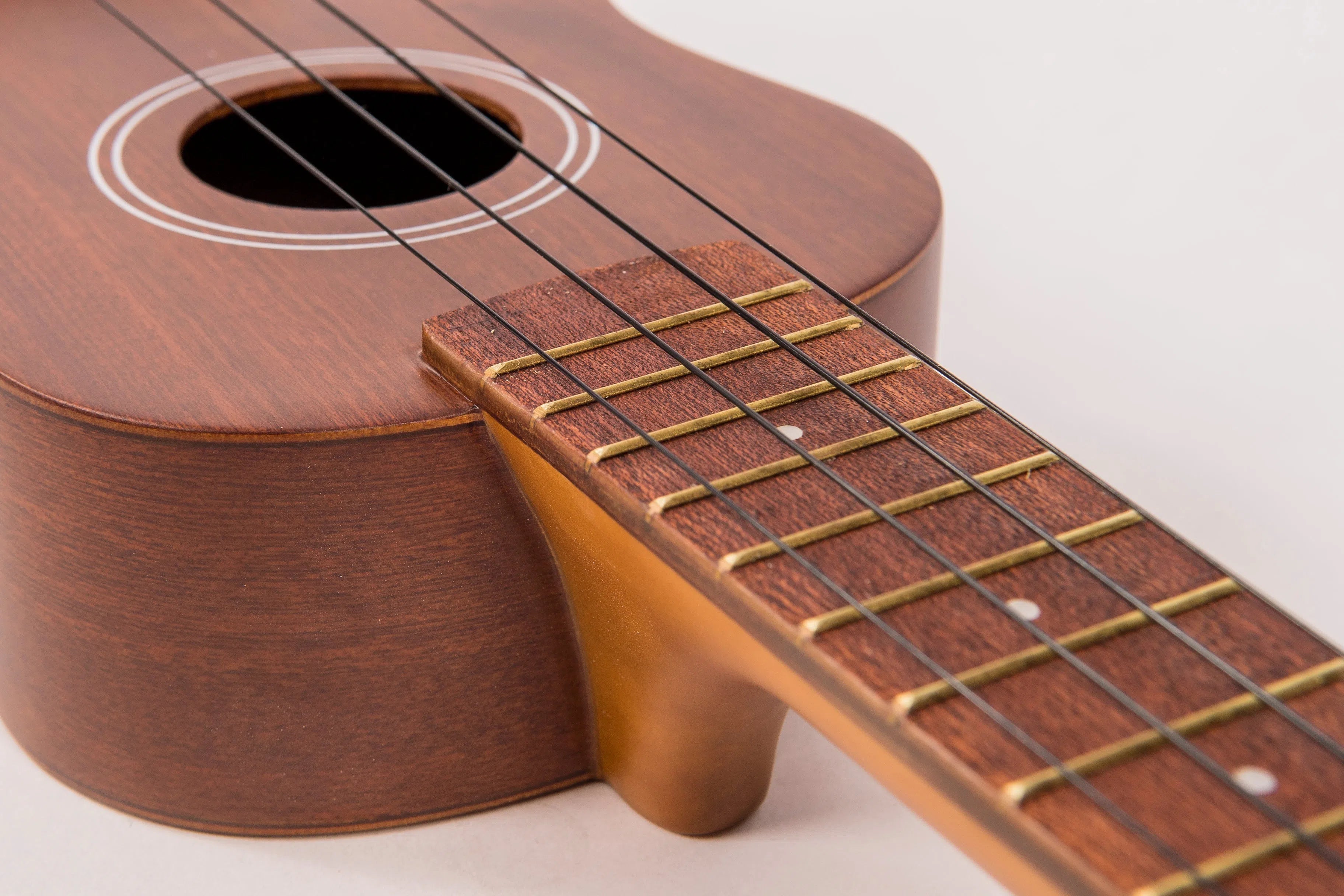 Vintage Soprano Ukulele ~ Natural, Ukuleles for sale at Richards Guitars.