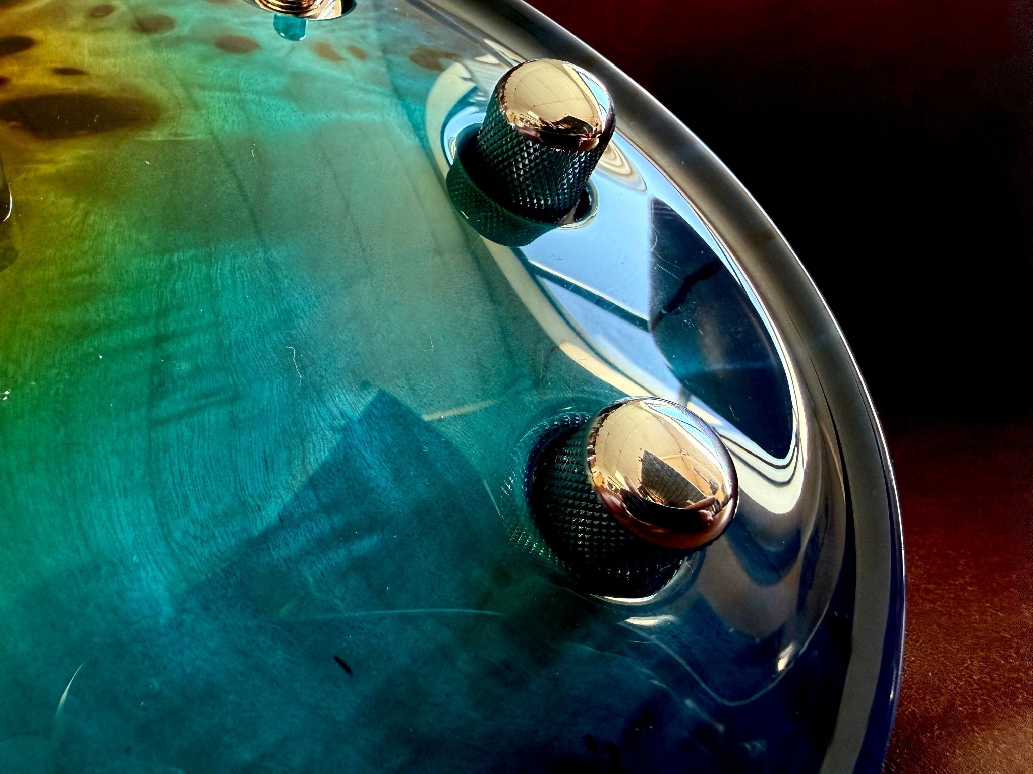 Valenti Nebula “Paradise” - Richards Guitars Of Stratford Upon Avon